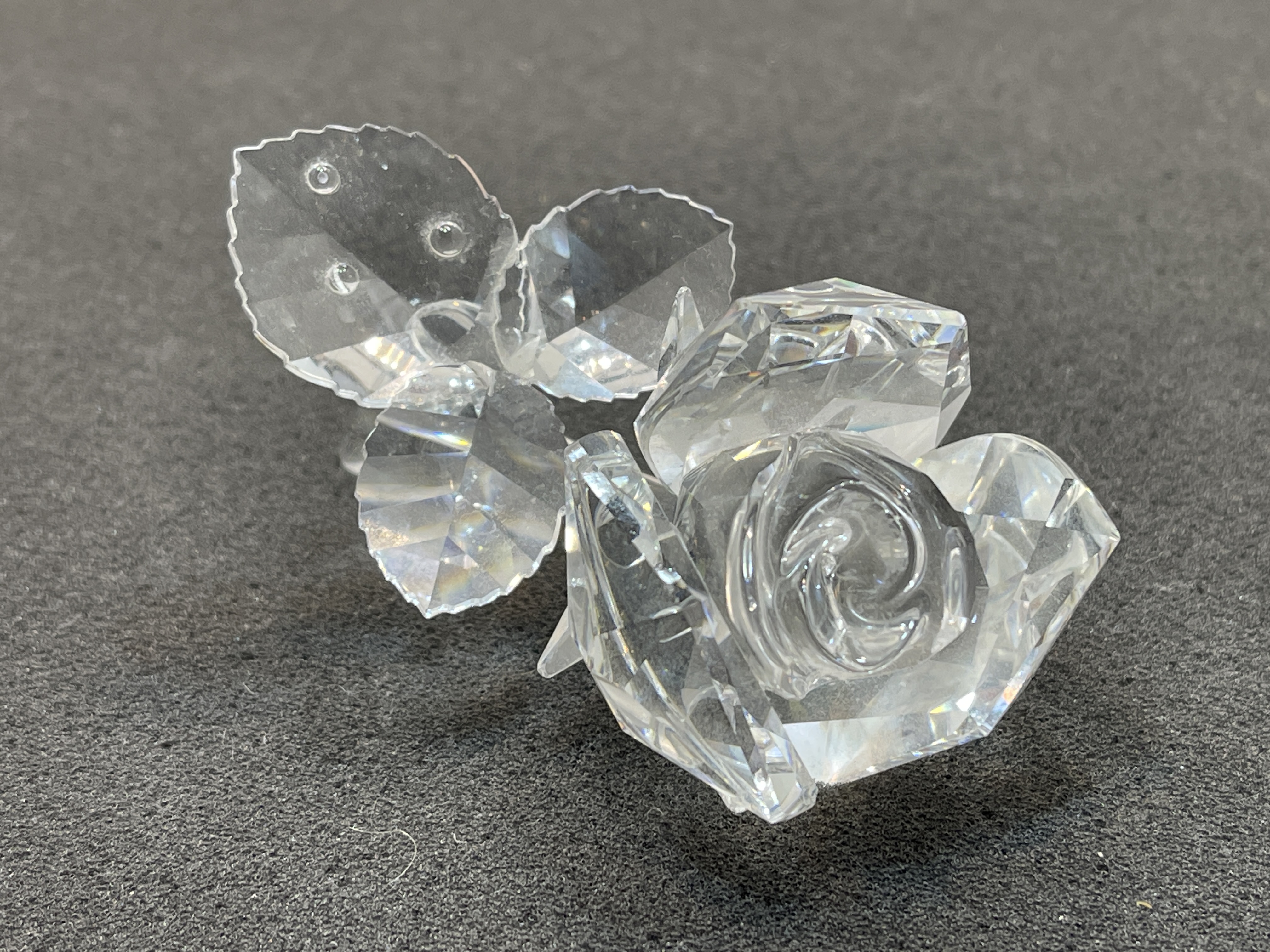 Swarovski Figur 174956 liegende Rose 8,5 cm. Top Zustand 