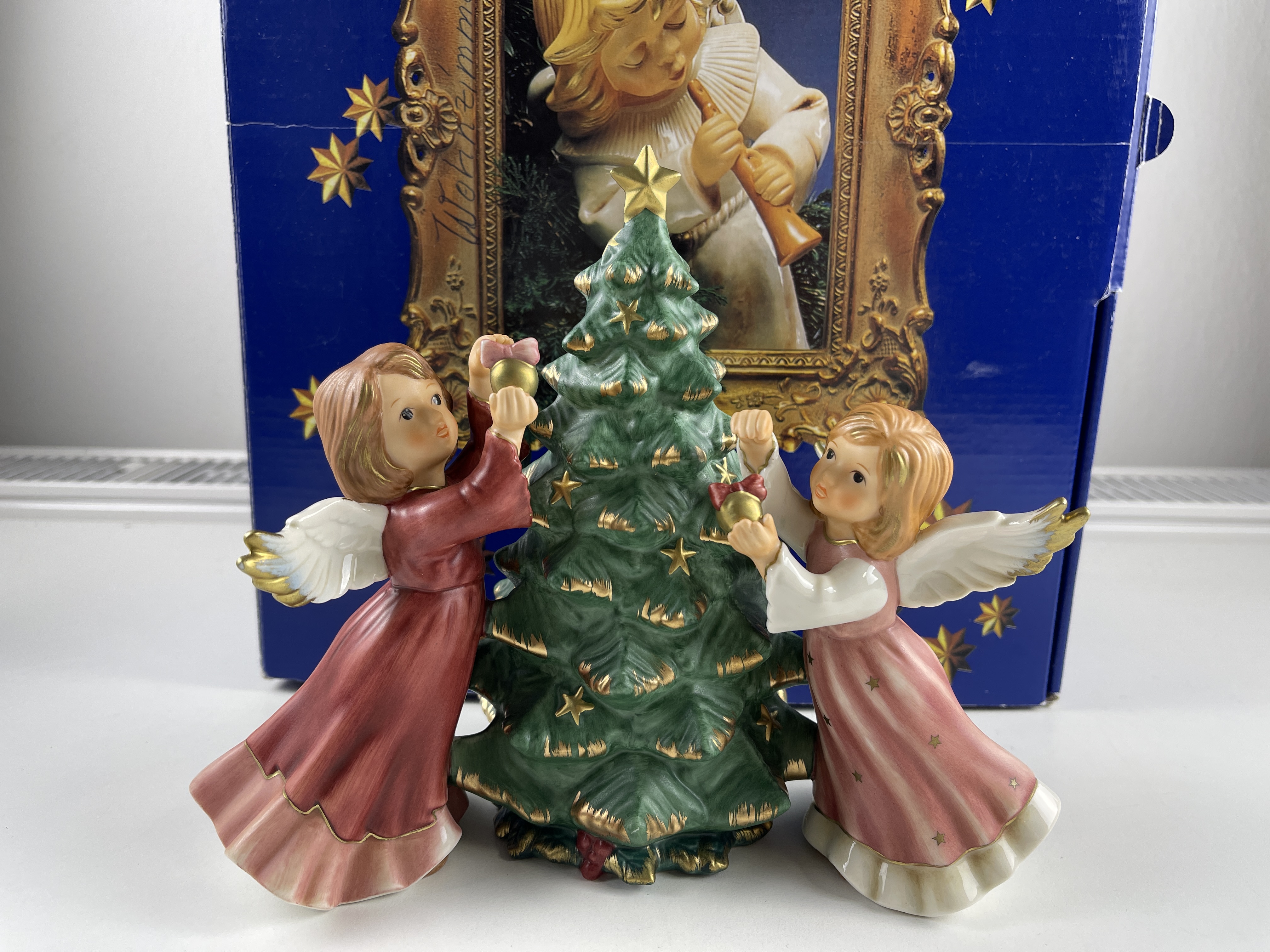 Goebel Figur 44-074 2 Engel am Weihnachtsbaum 18,5 cm. 1 Wahl. Top Zustand 
