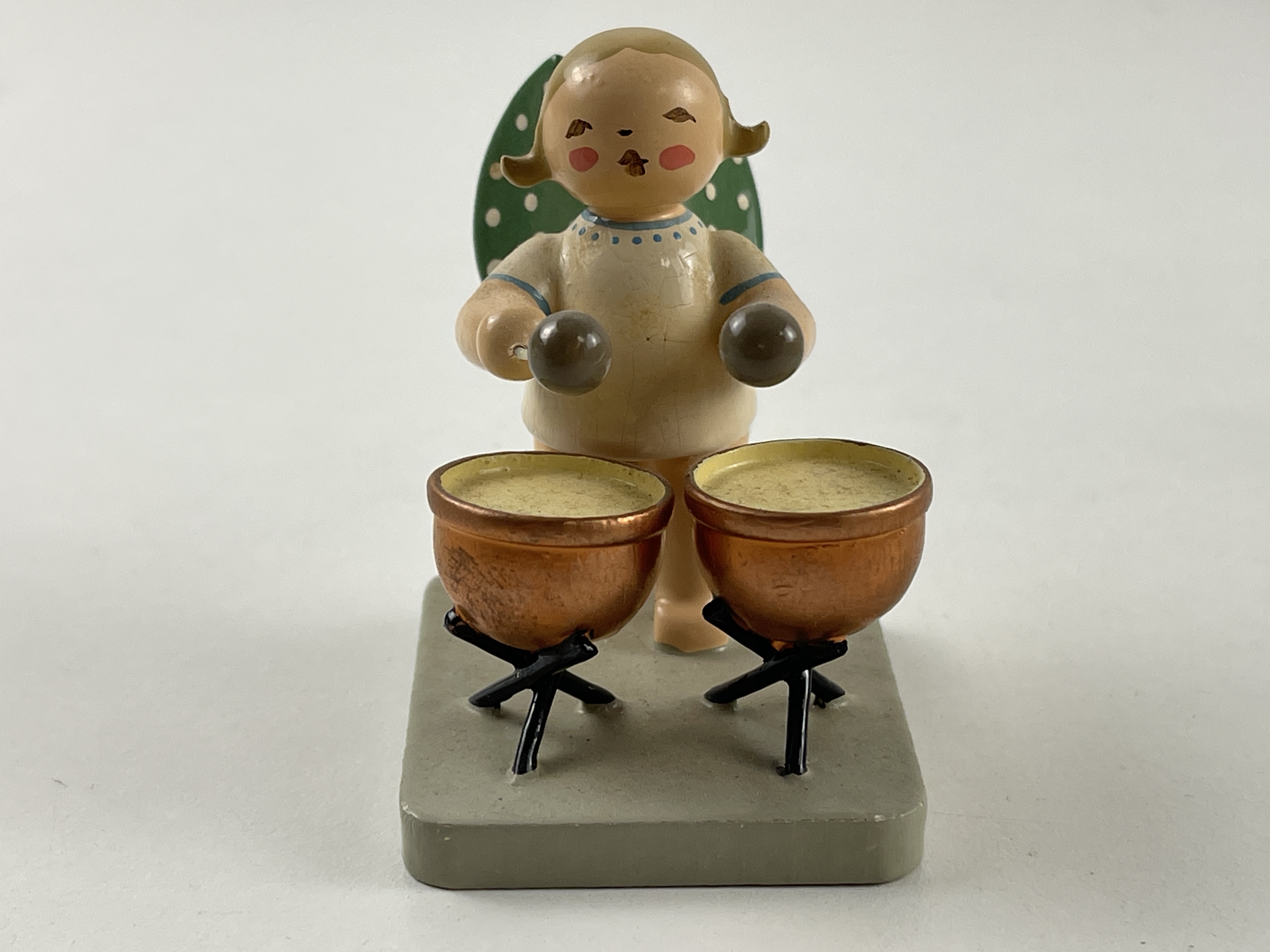 Erzgebirge Wendt und Kühn Figur Engel 6 cm. Zustand siehe Fotos 