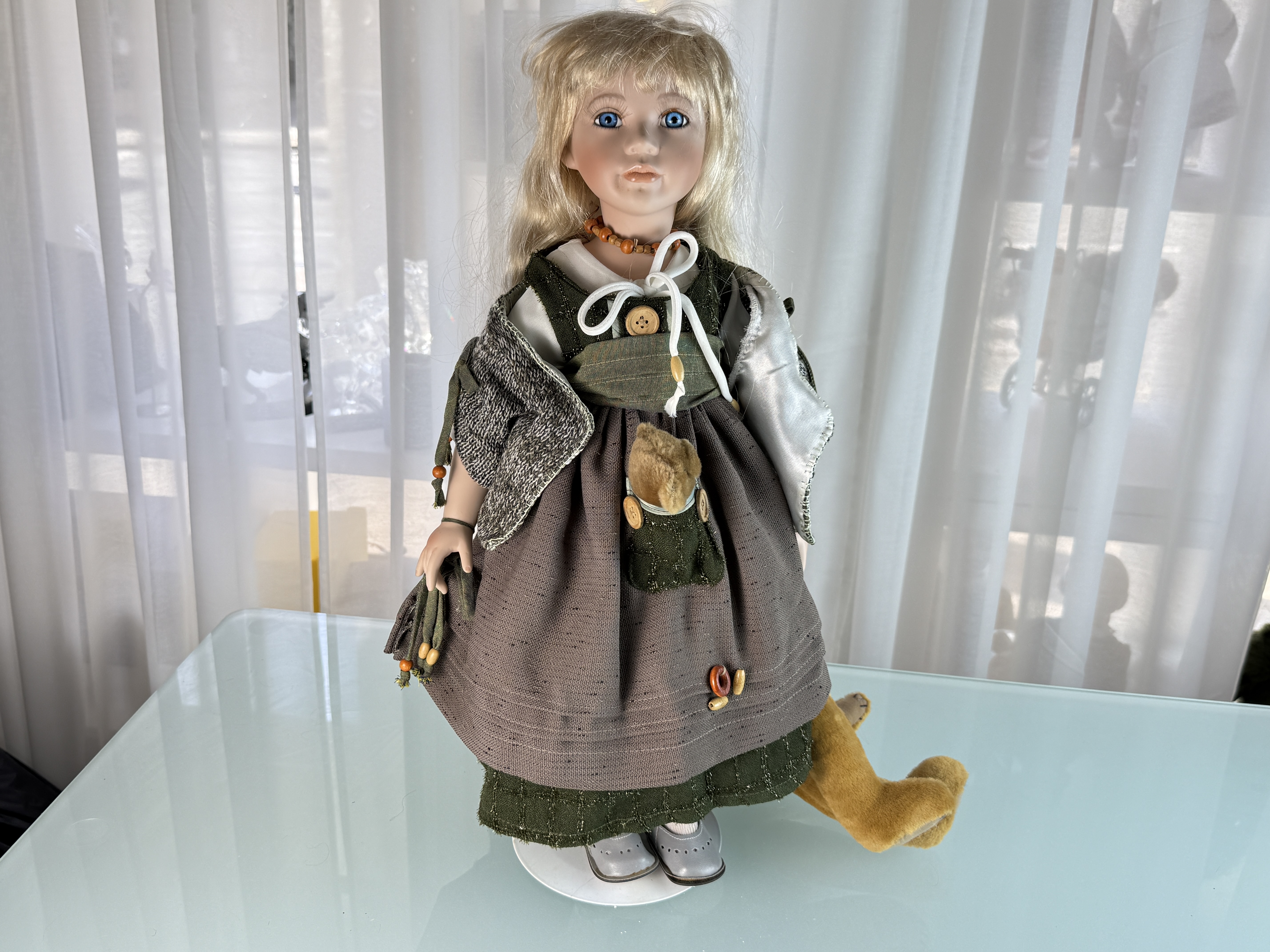 Künstlerpuppe Puppe Porzellan Puppe 55 cm. Top Zustand       