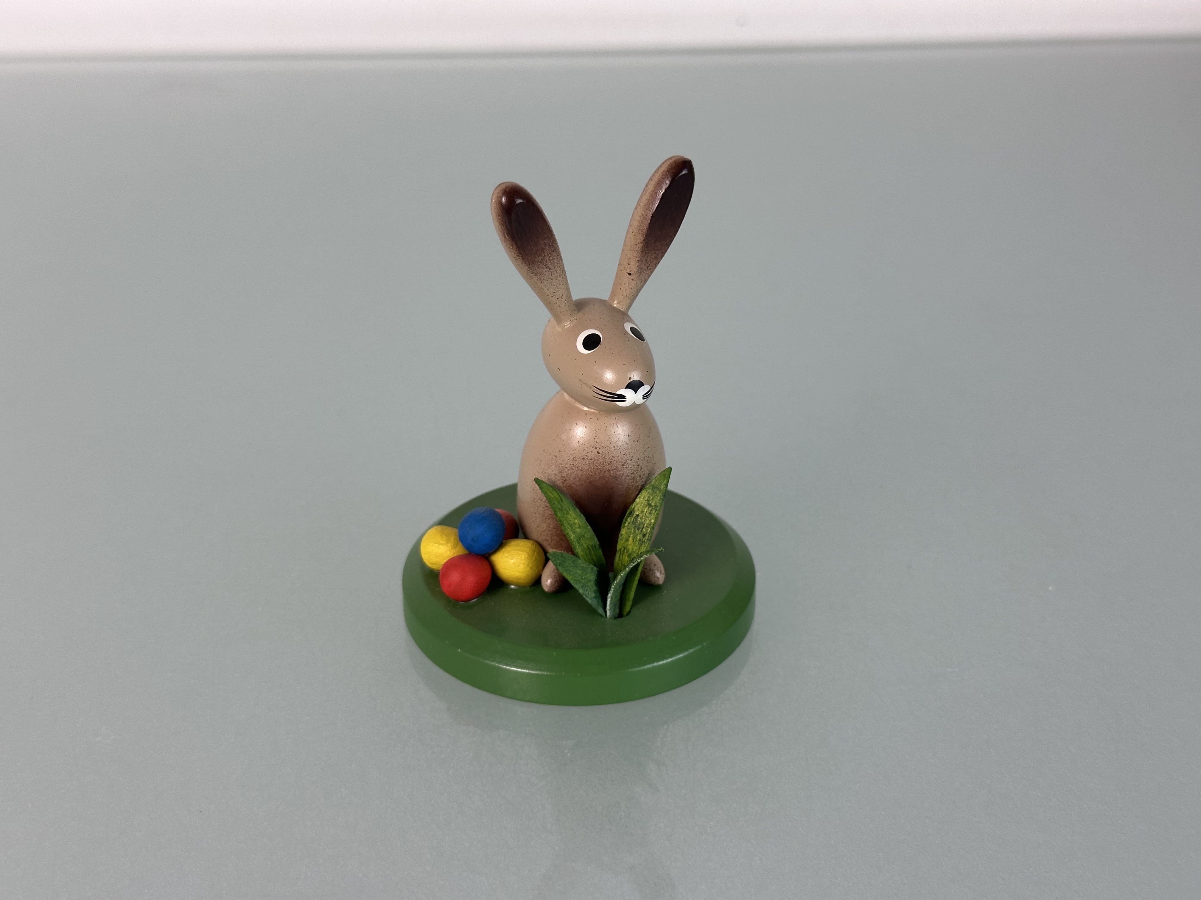 Erzgebirge Seiffener Hase mit Ostereier 6,8 cm, 6 Ø. Top Zustand