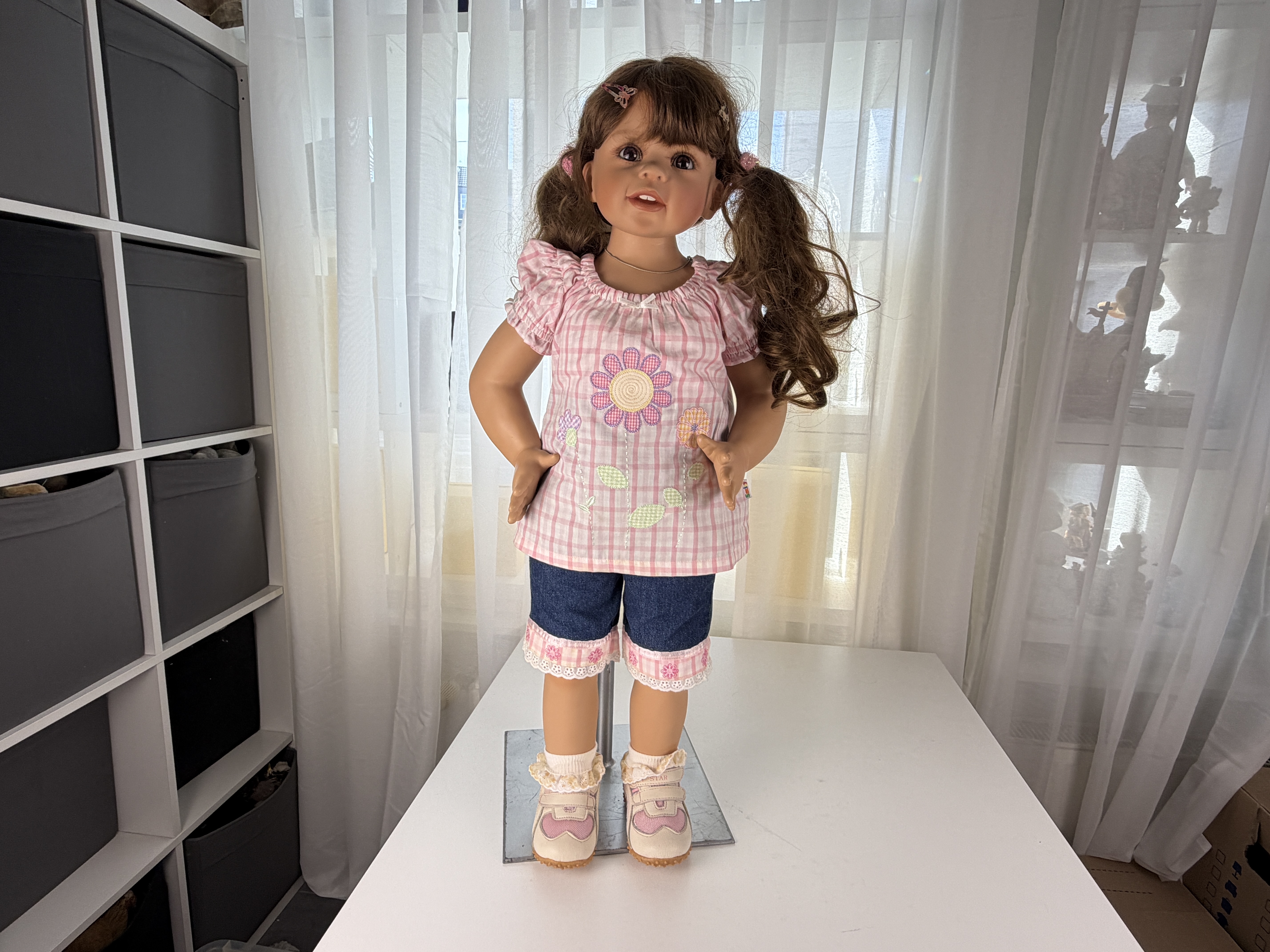 Künstlerpuppe Puppe Monika Levenig Vinyl Puppe 75 cm. Top Zustand siehe Fotos 