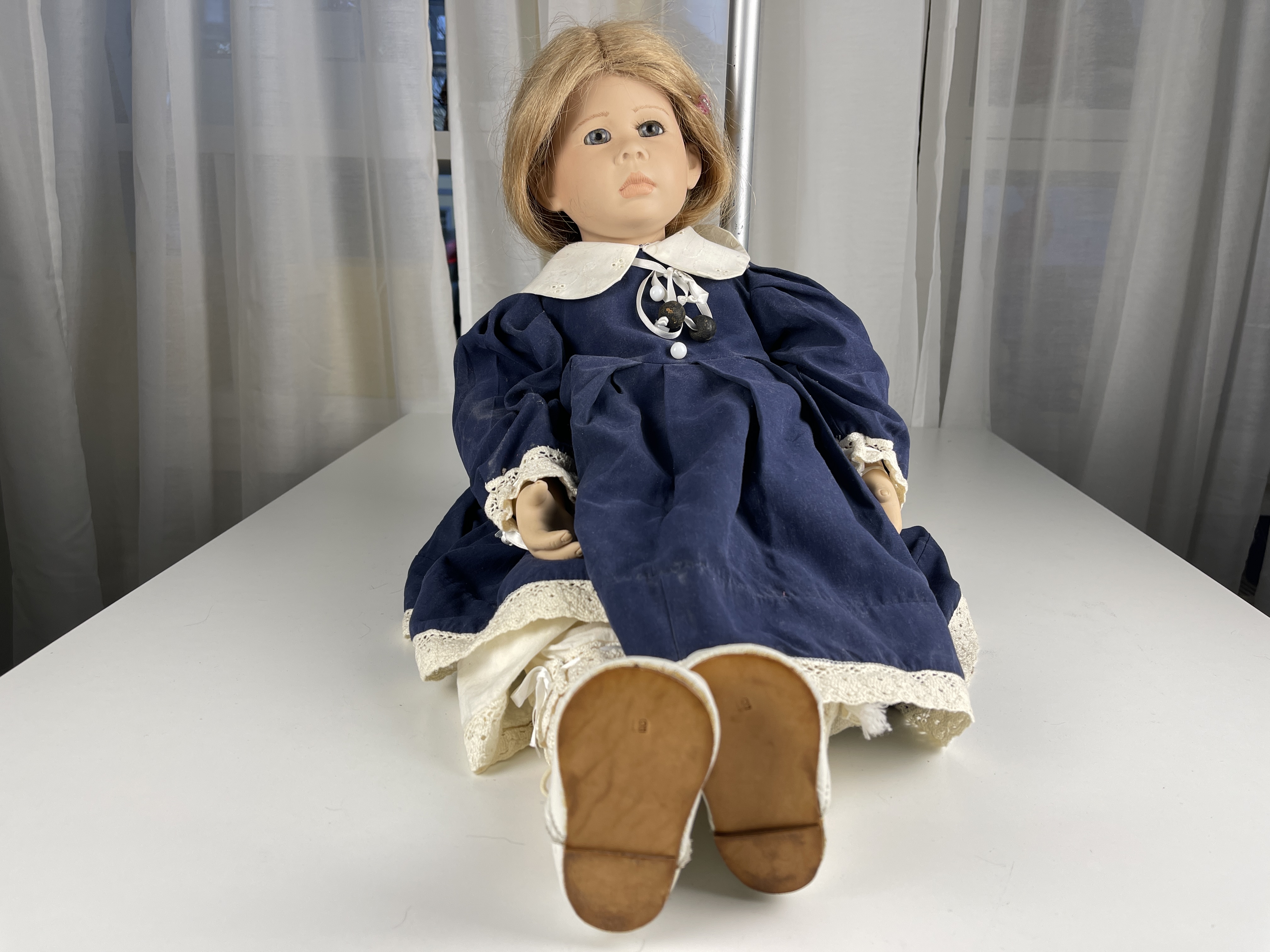 Sammler Porzellan Puppe 60 cm. Zustand siehe Fotos