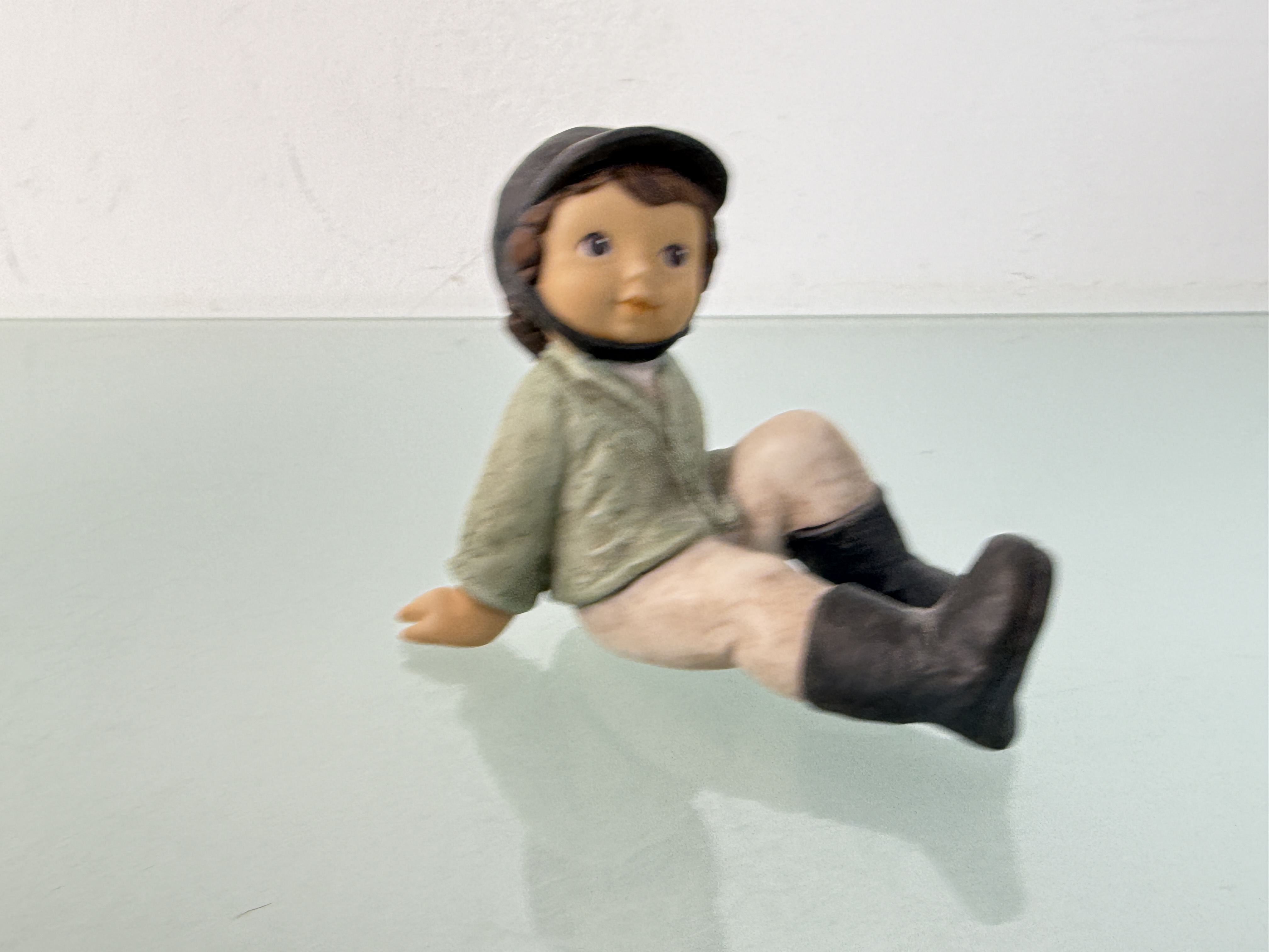  Goebel Figur Nina Marco 9 cm. 1 Wahl. Top Zustand 