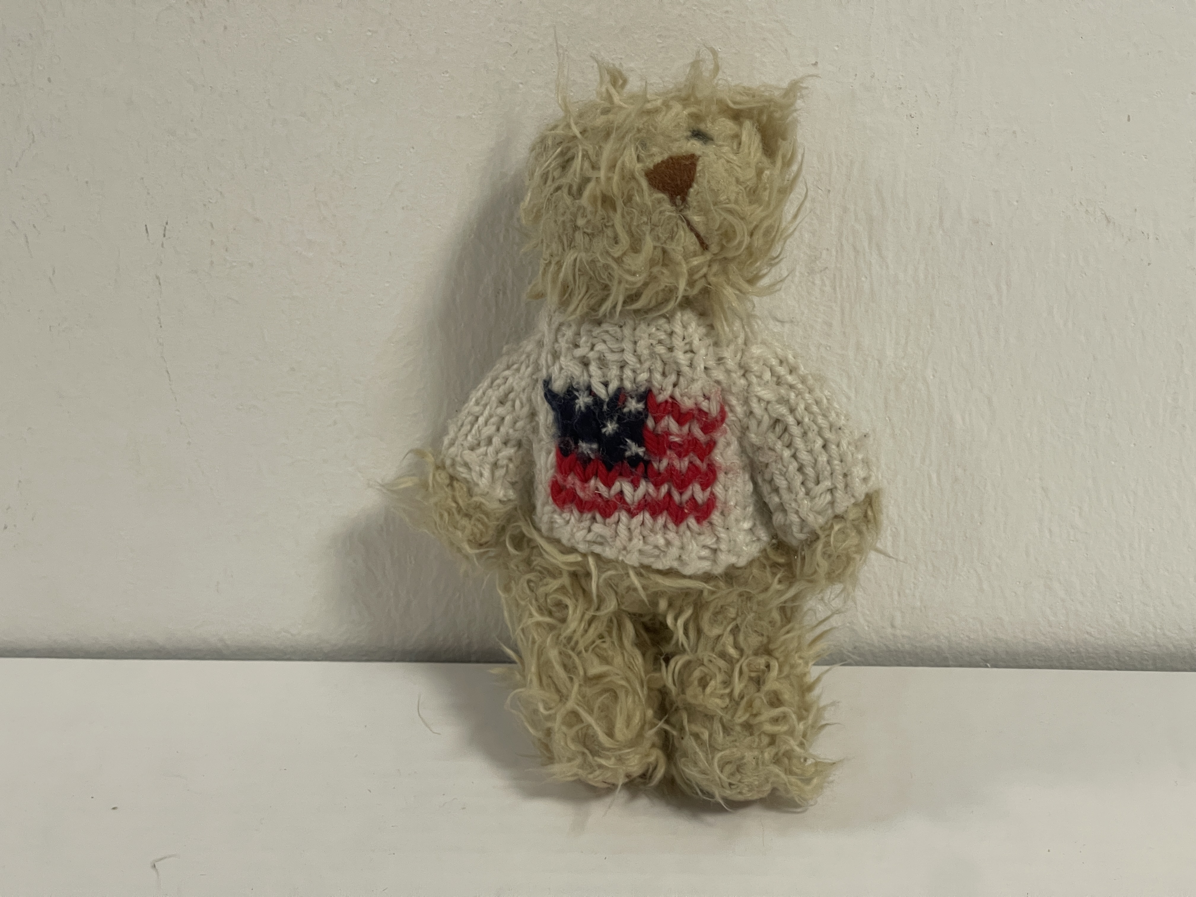 Künstlerbär Teddybär 17 cm. Zustand siehe Fotos.       