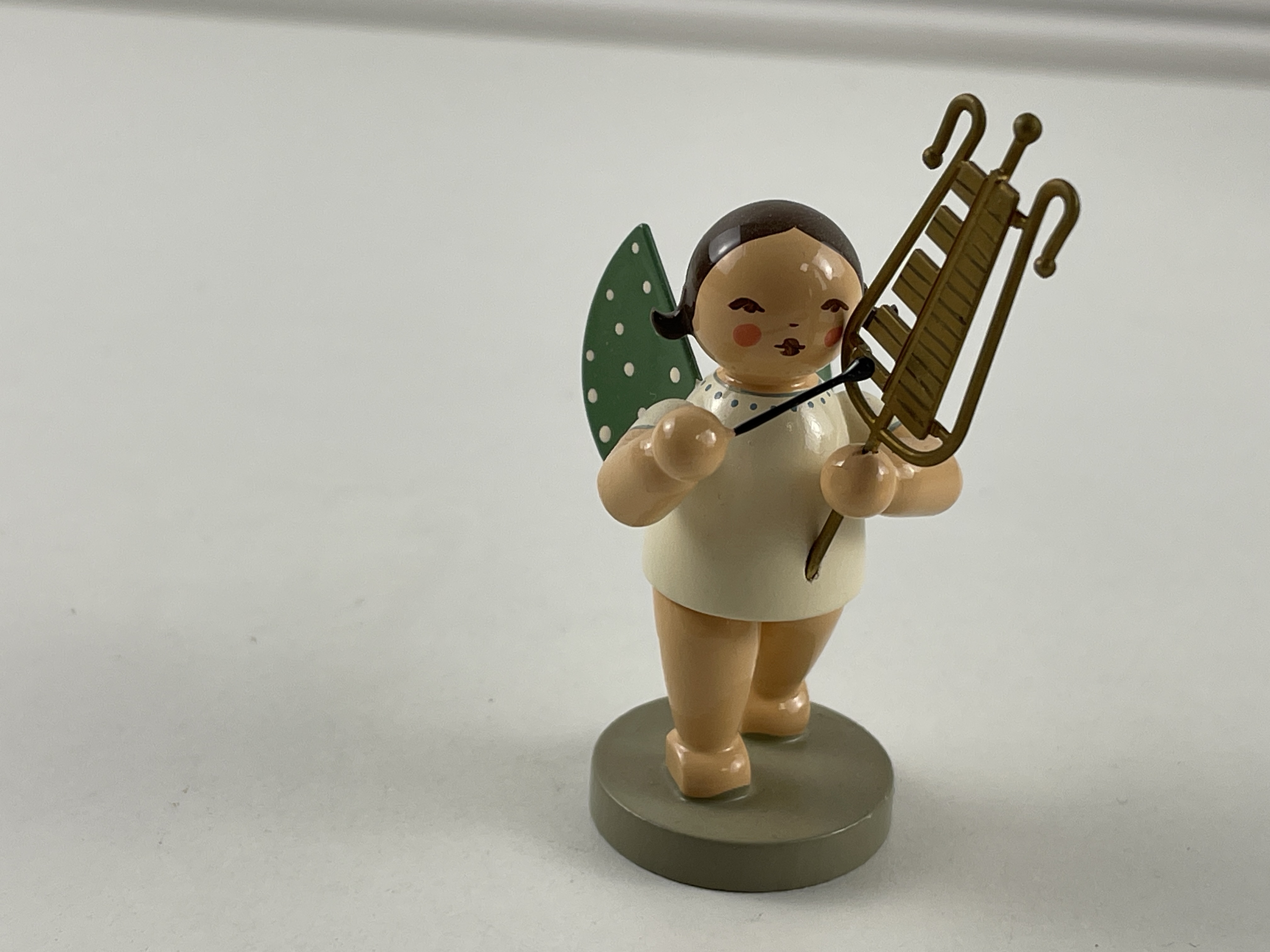 Erzgebirge Wendt und Kühn Figur Engel 6 cm. Zustand siehe Fotos  
