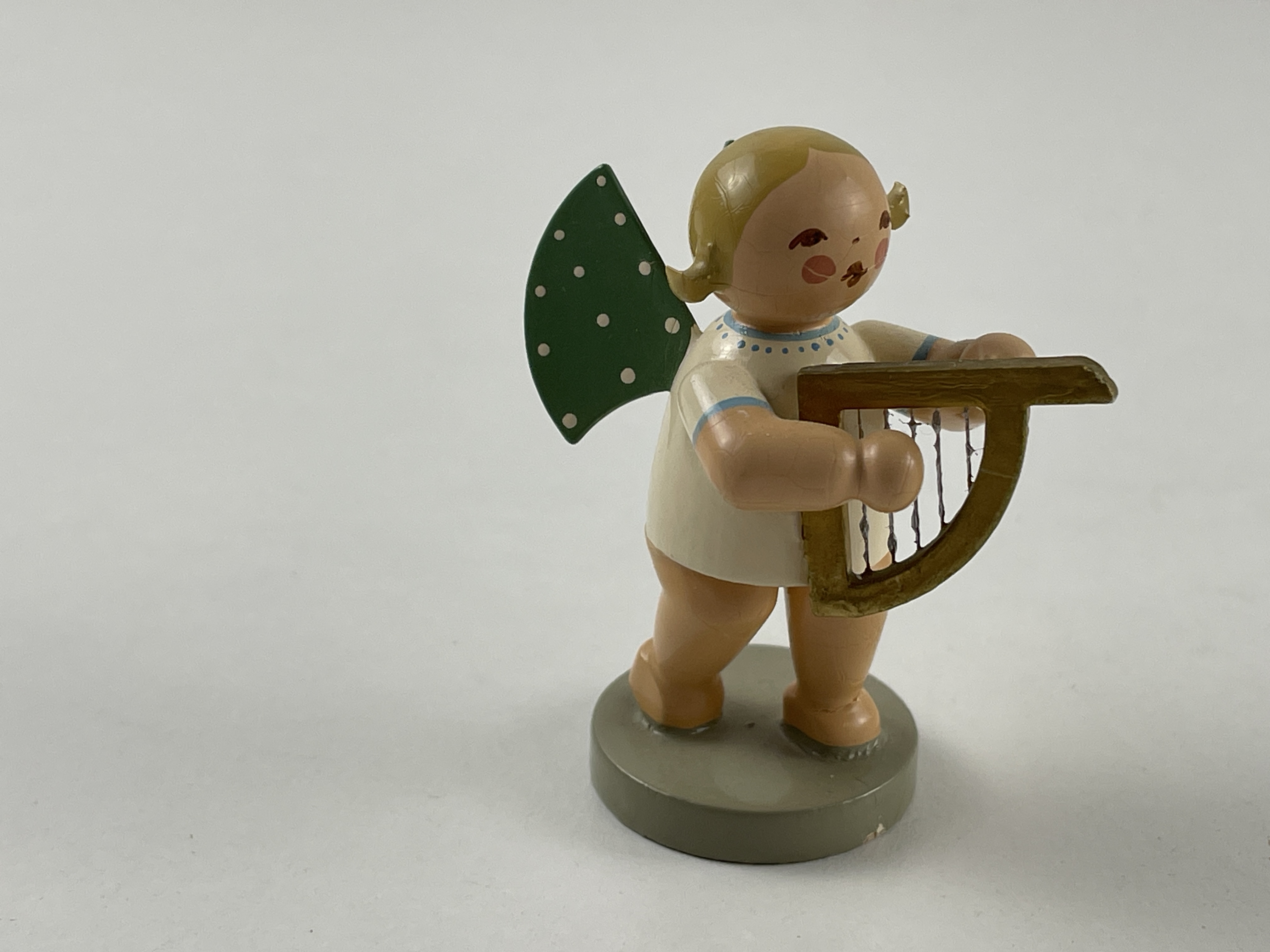 Erzgebirge Wendt und Kühn Figur Engel 6 cm. Zustand siehe Fotos