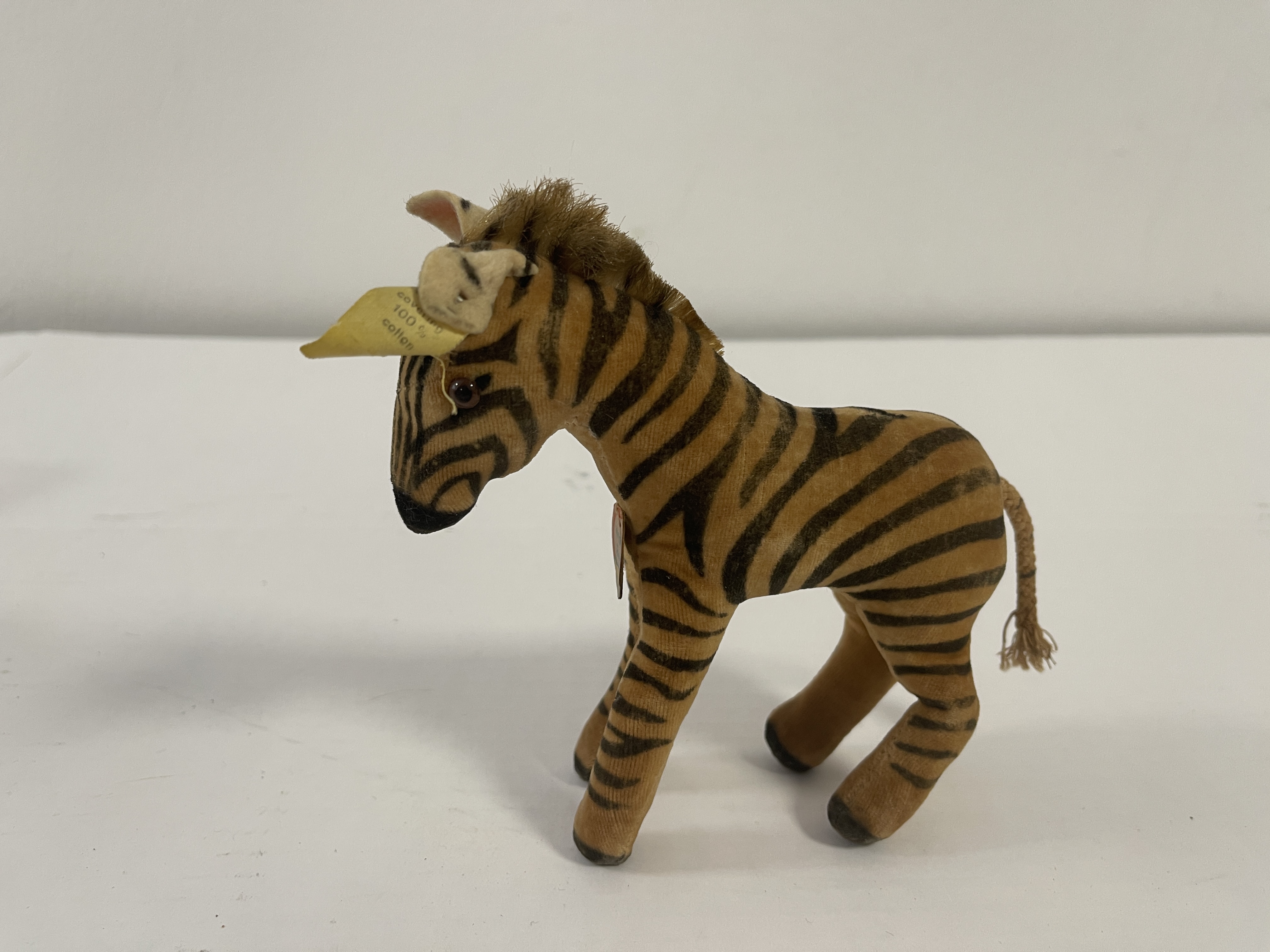 Steiff Tier 6412.00 Stofftier Zebra 13 cm. Zustand  siehe Fotos