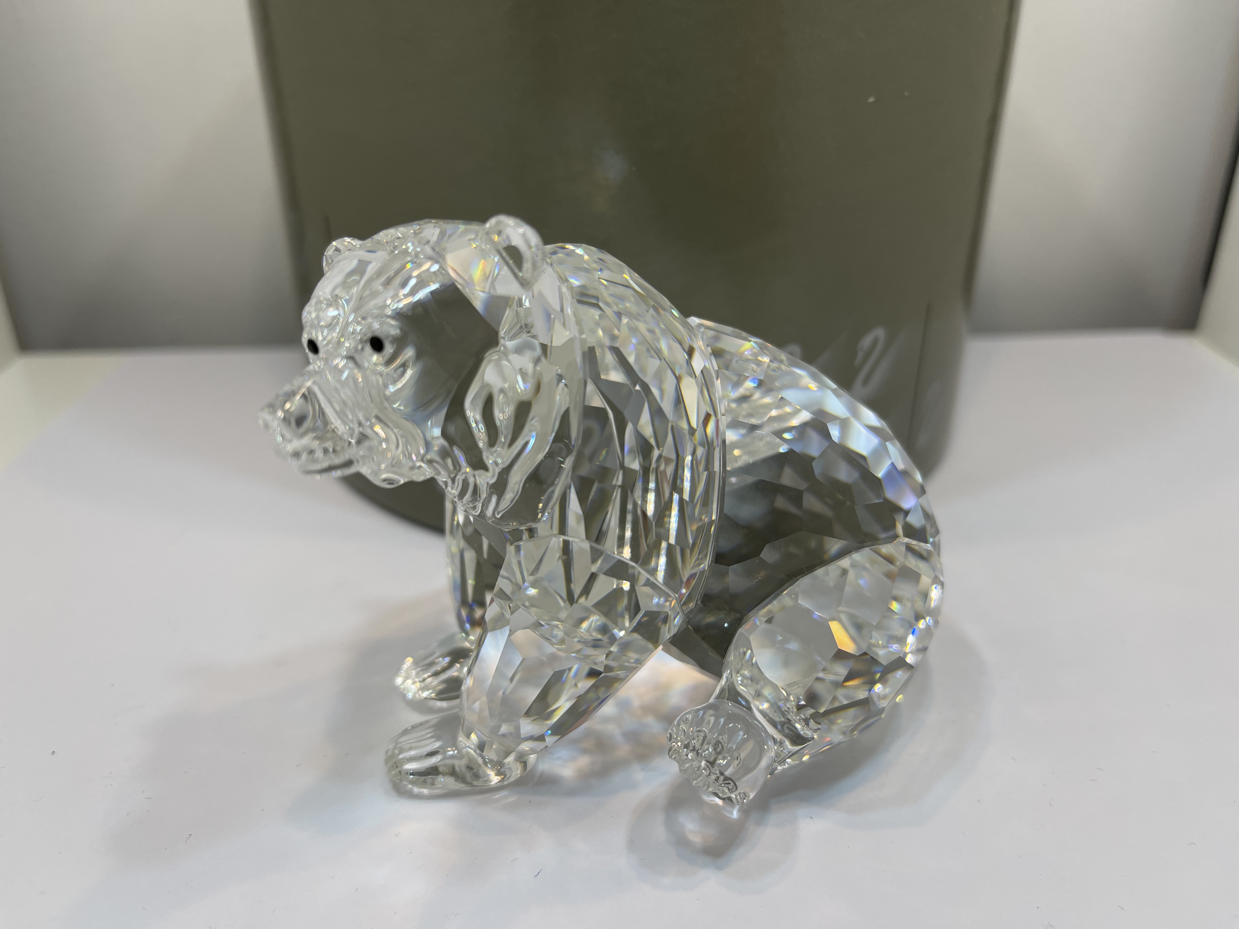 Swarovski Figur 243880 Grizzlybär Bär sitzend 9 cm Ovp & Zertifikat. Top Zustand 