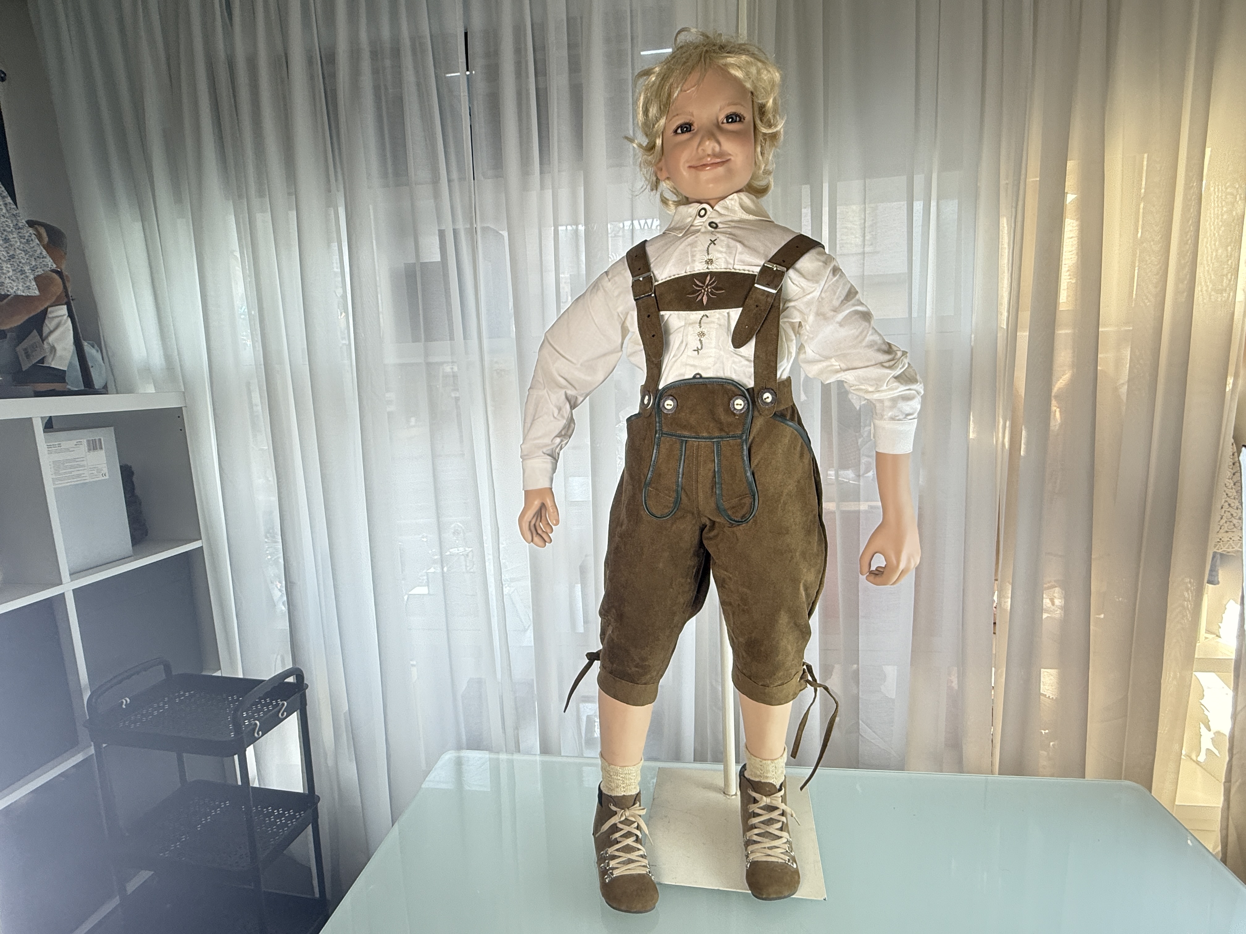 Künstlerpuppe Susan Lippl Vinyl Puppe 105 cm. Guter Zustand siehe Fotos 