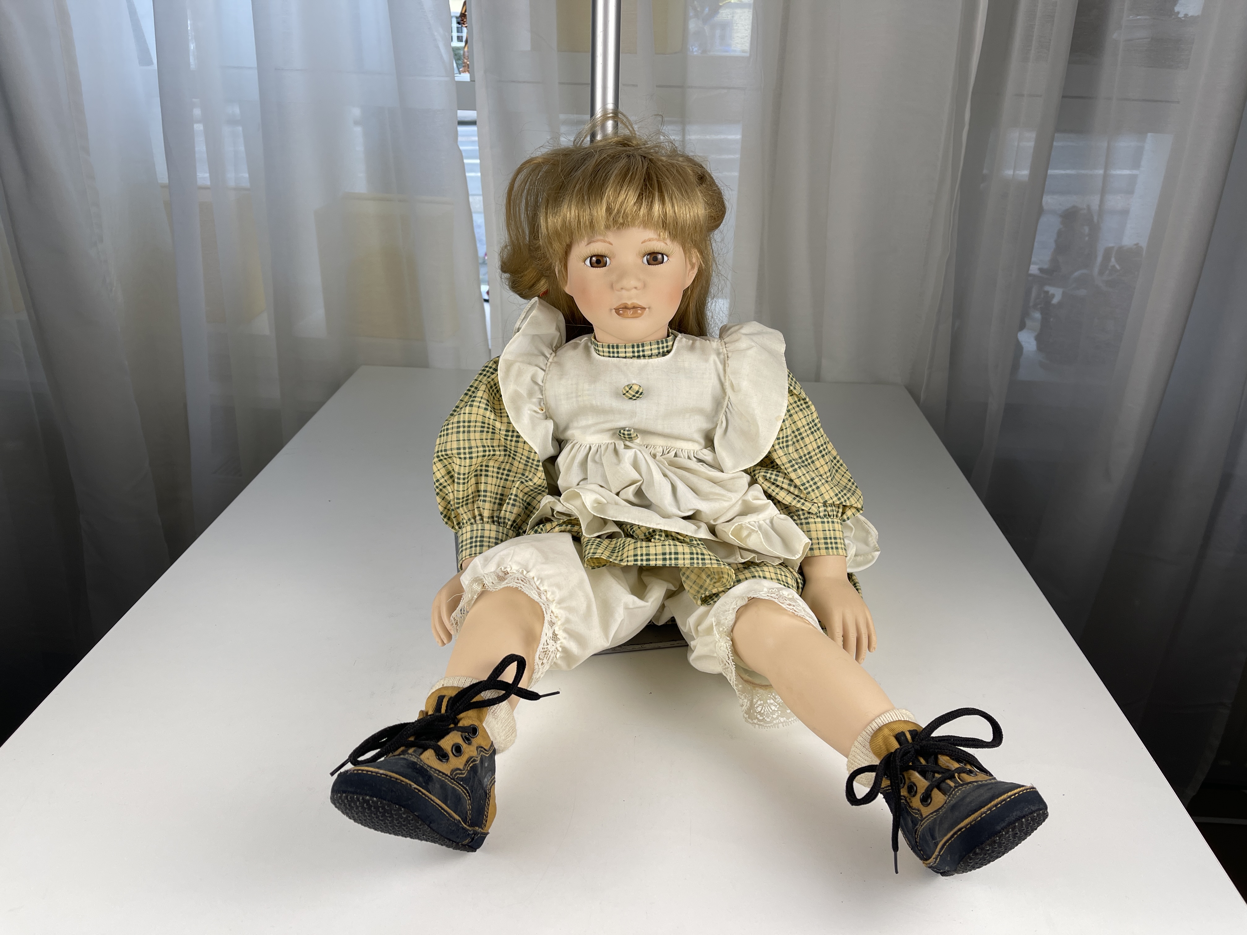 Sammler Puppe Porzellan Puppe 56 cm. Top Zustand   