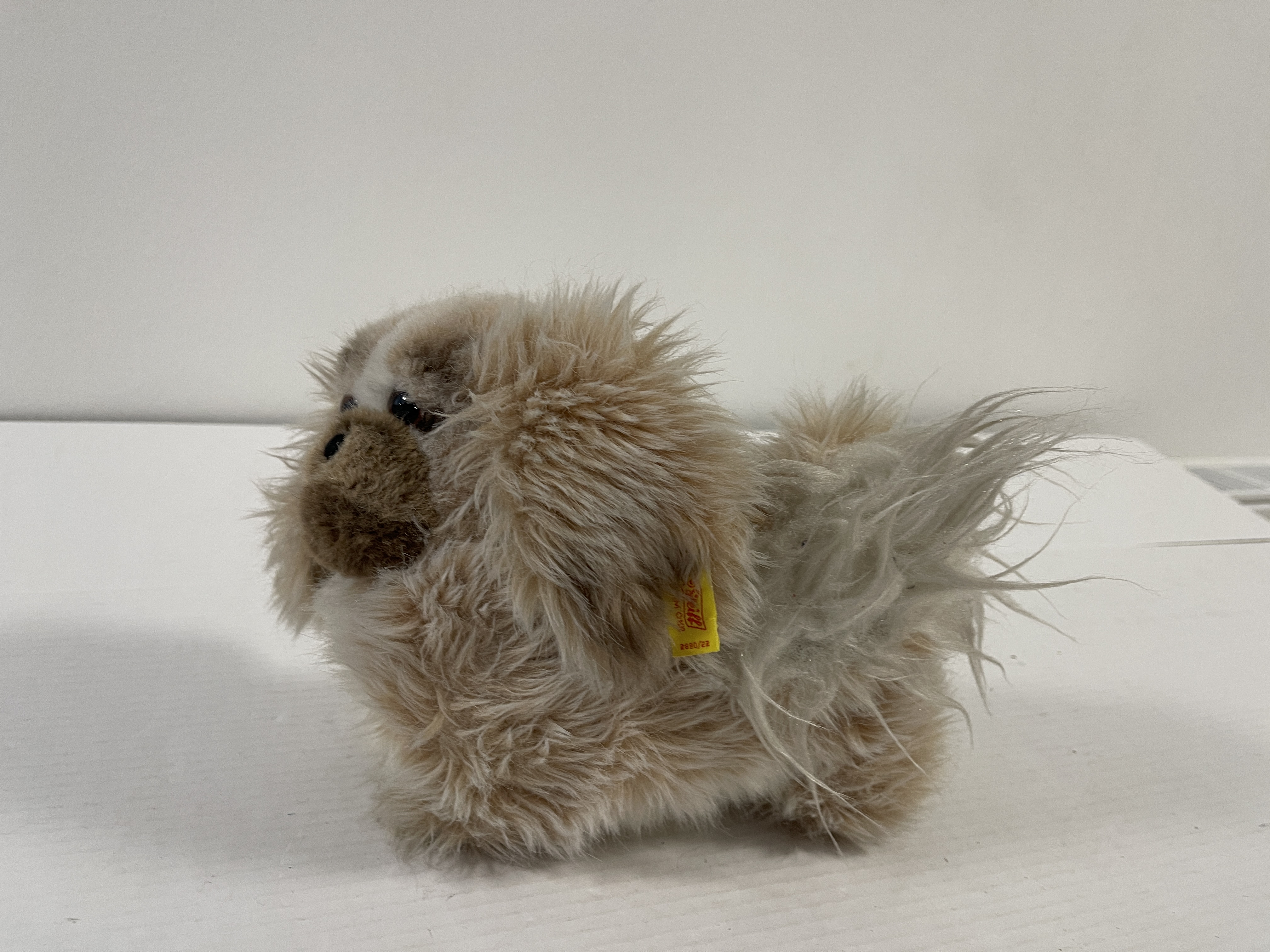 Steiff Tier 2890/22 Hund Pekinese 18 x 22 cm. Top Zustand