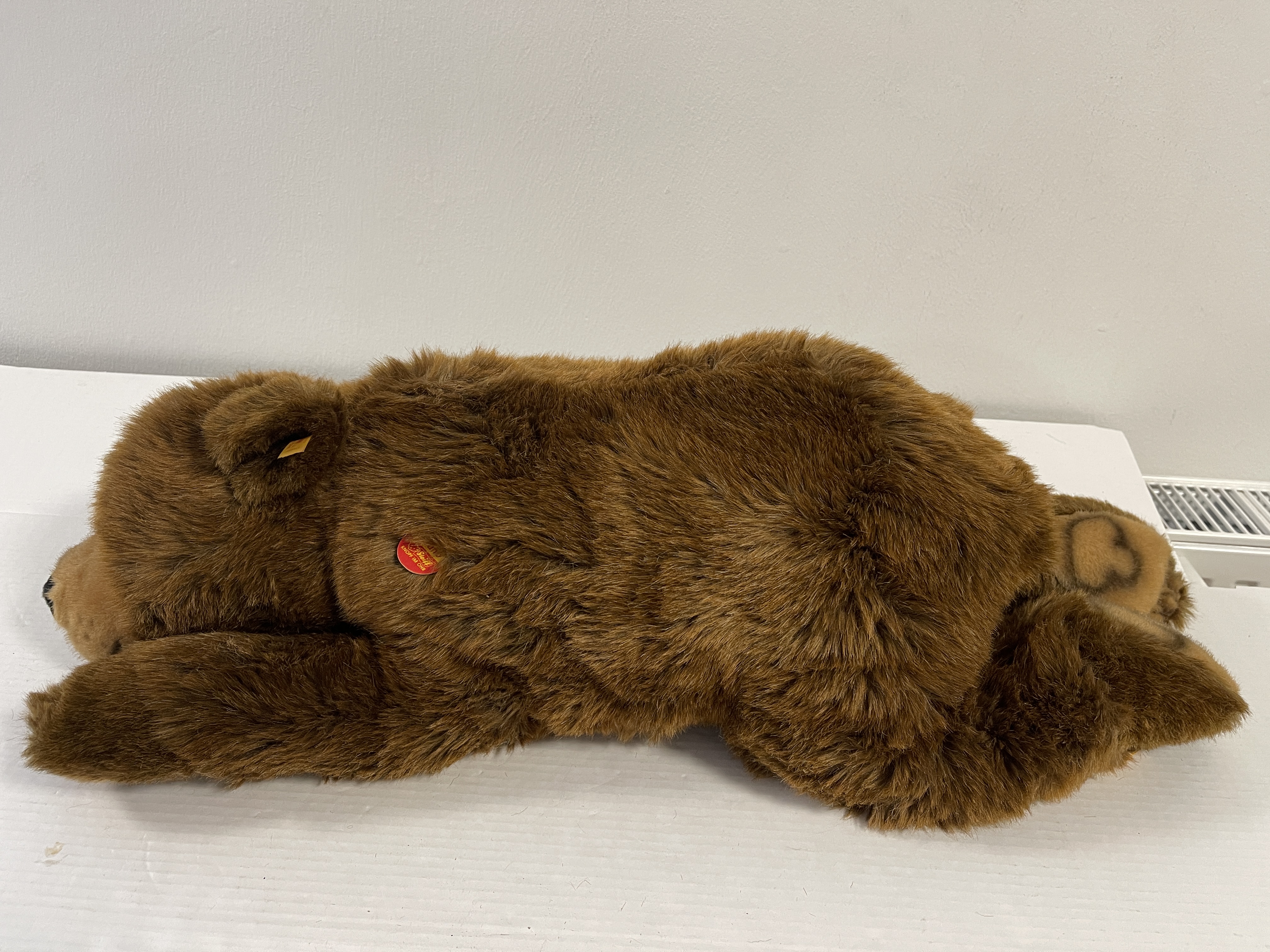 Steiff Tier 069963 Bär liegend 65 cm. Top Zustand    