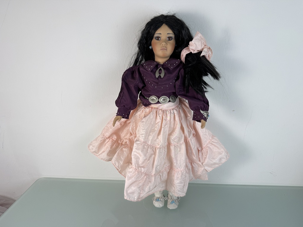 Künstlerpuppe Porzellan Puppe 62 cm. Top Zustand   