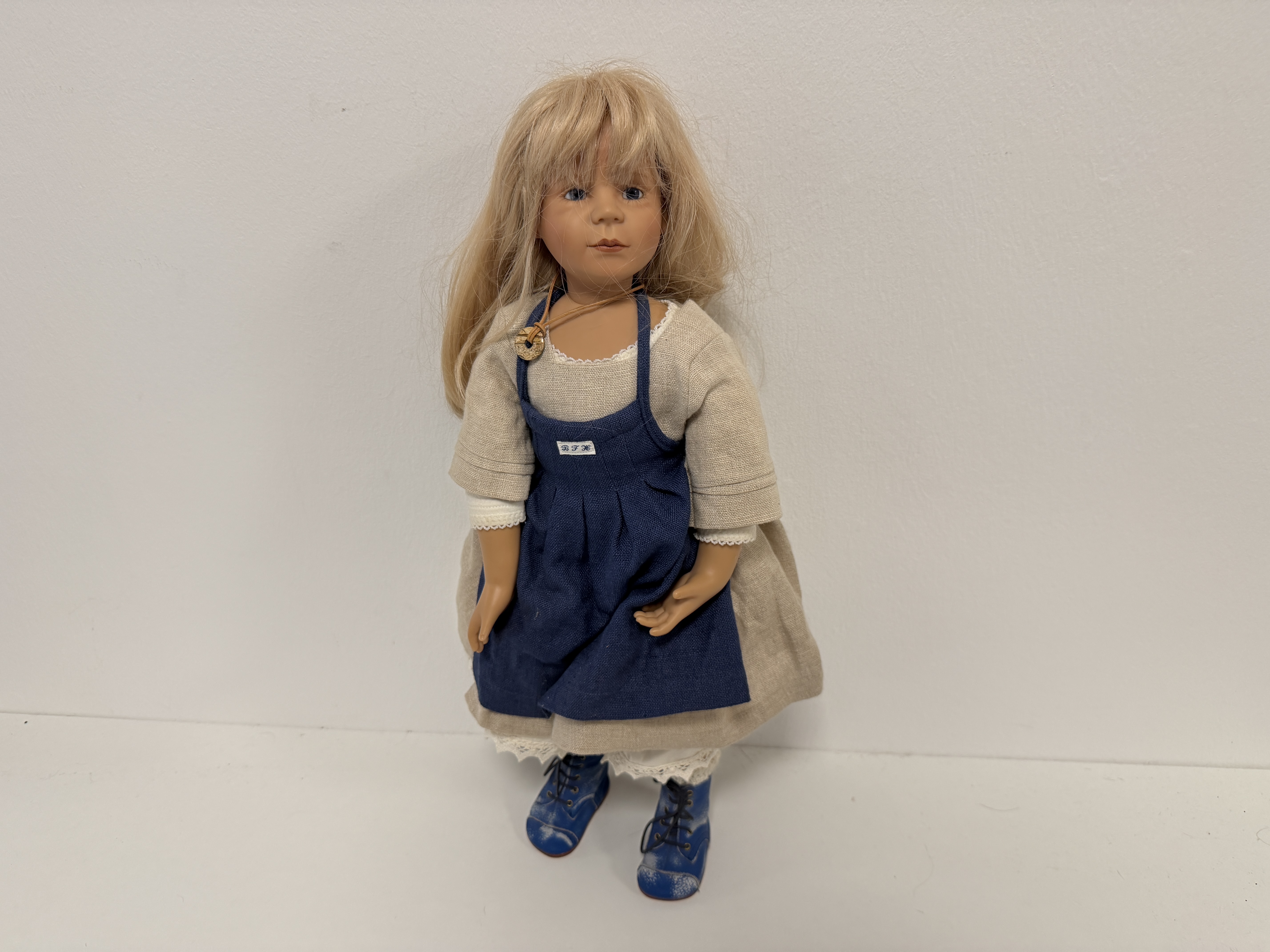 Bettina Feigenspan Hirsch Künstlerpuppe Vinyl Puppe 56 cm. Top Zustand 