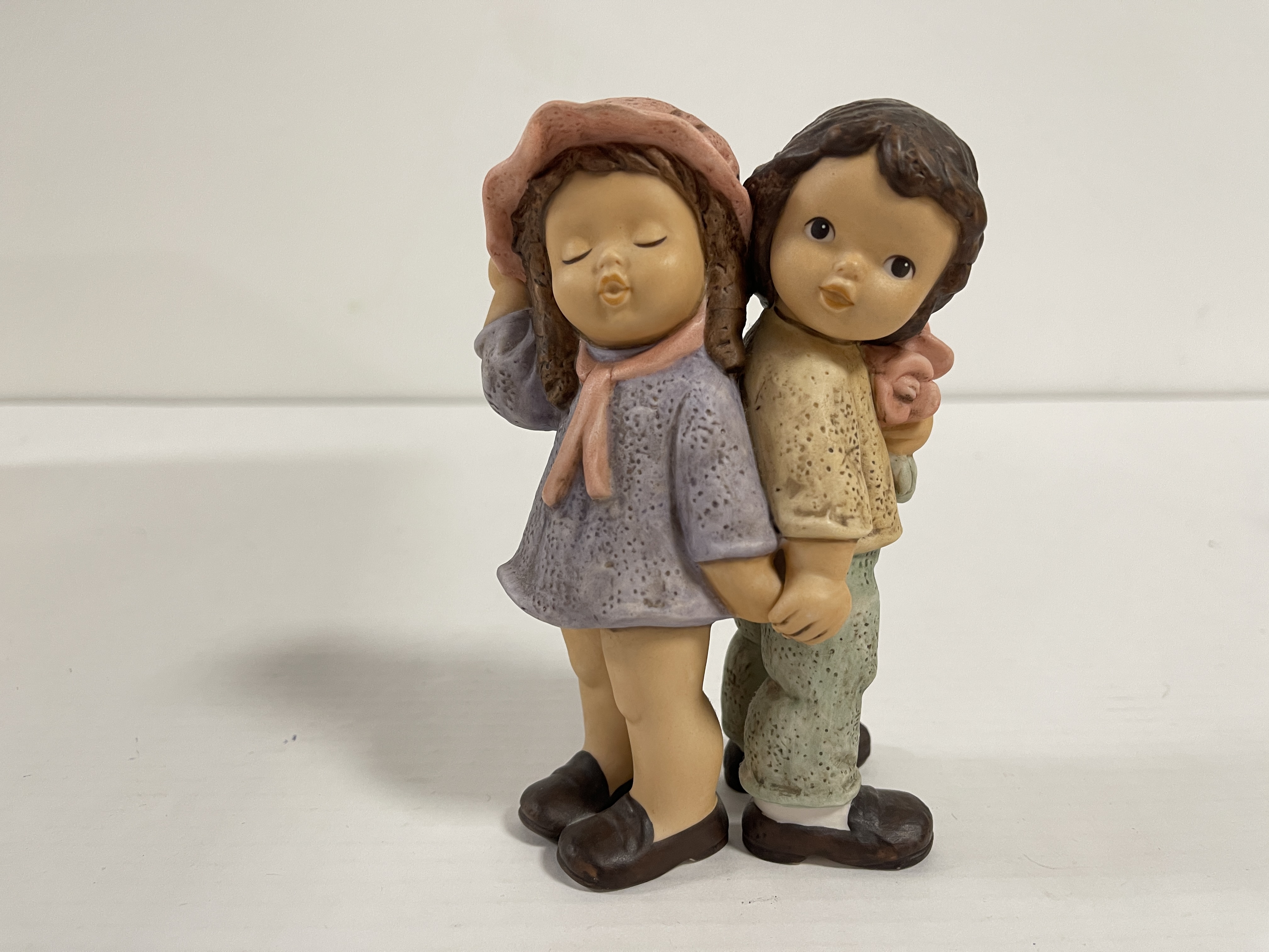 Goebel Figur Nina Marco 14 cm hoch.- 1 Wahl. Top Zustand 