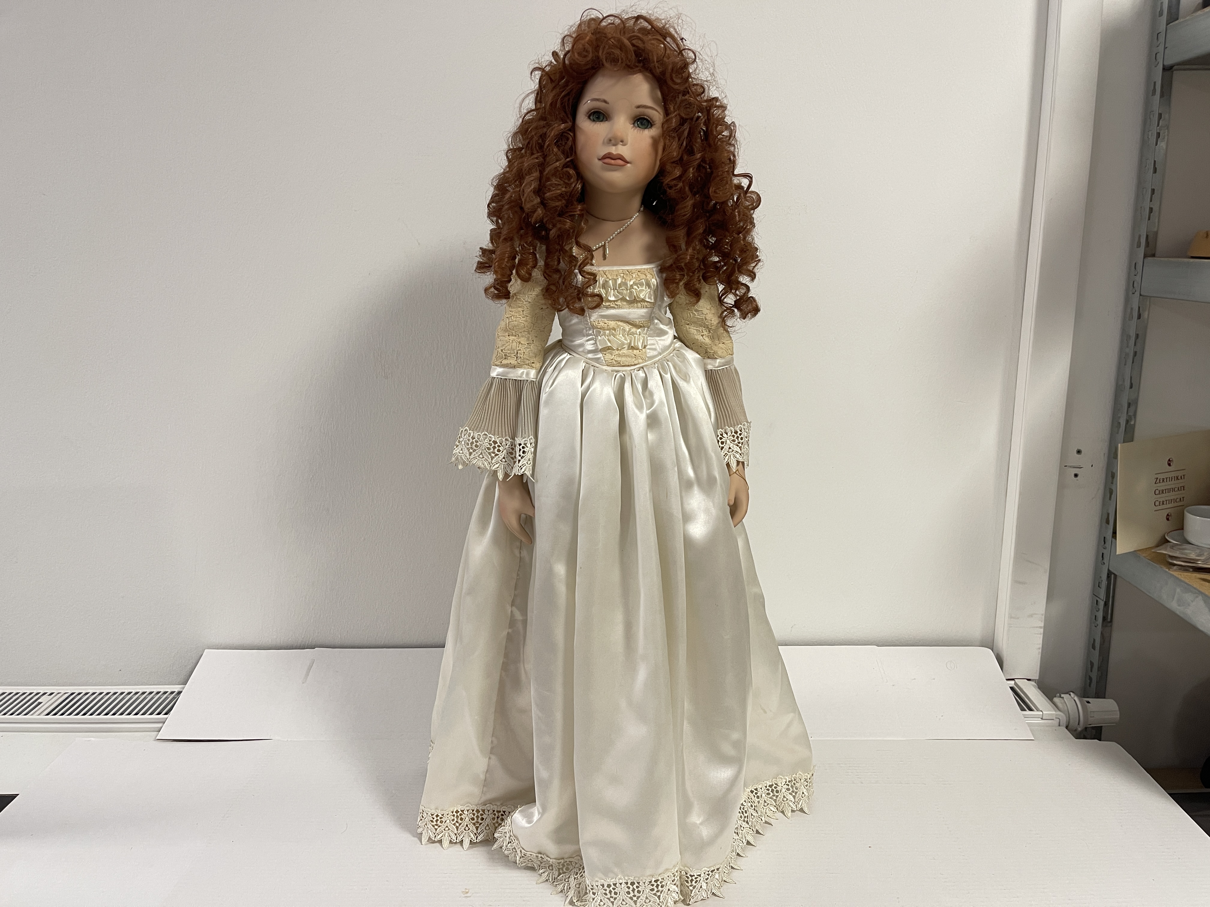 Ruby Doll Künstlerpuppe Porzellan Puppe 85 cm. Top Zustand   