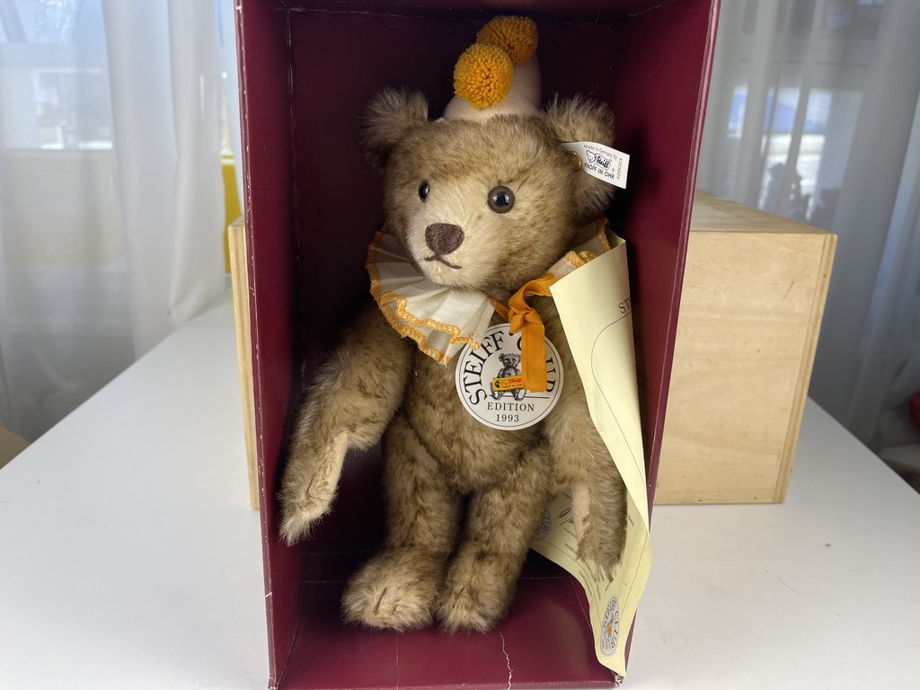 Steiff Tier 420023 Club 1993 Teddy Bär Clown 28 cm. Top Zustand + OVP & Zertifikat (ohne Deckel)