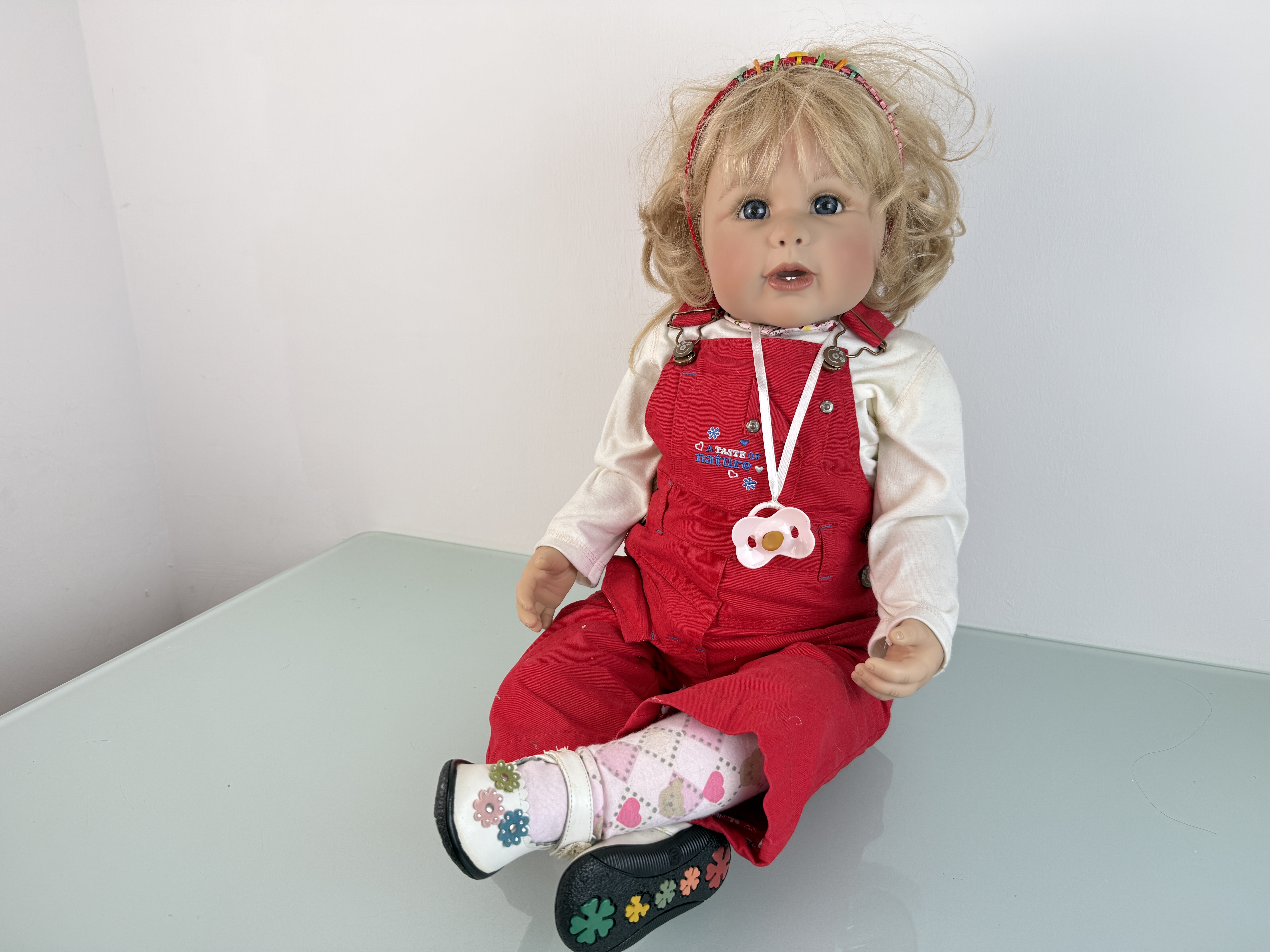 Künstlerpuppe Monika Peter Leicht Mädchen Vinyl Puppe 84 cm. Guter Zustand 
