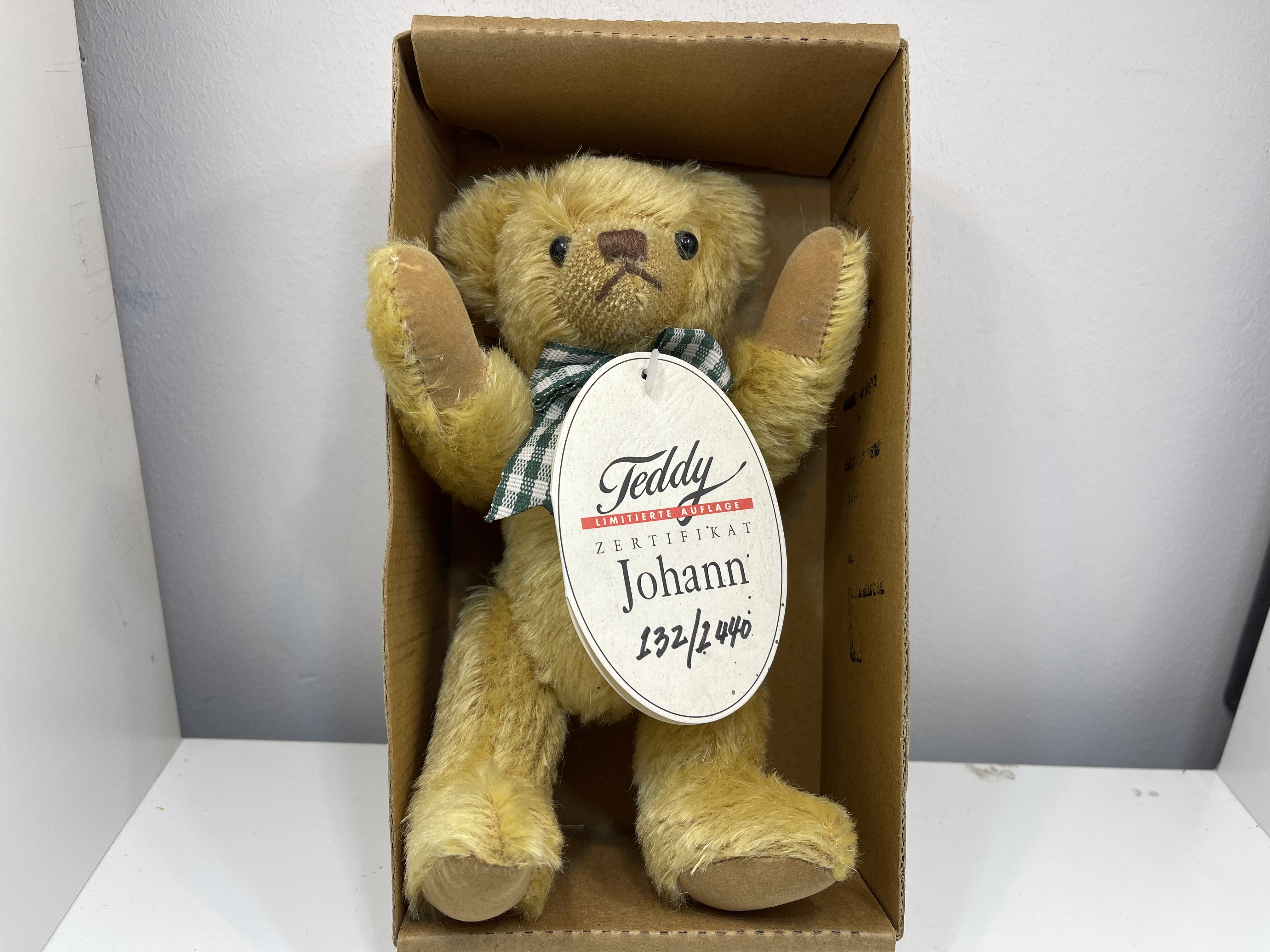 Helga Schepp Künstlerbär Teddybär Johann 18 cm. Zustand