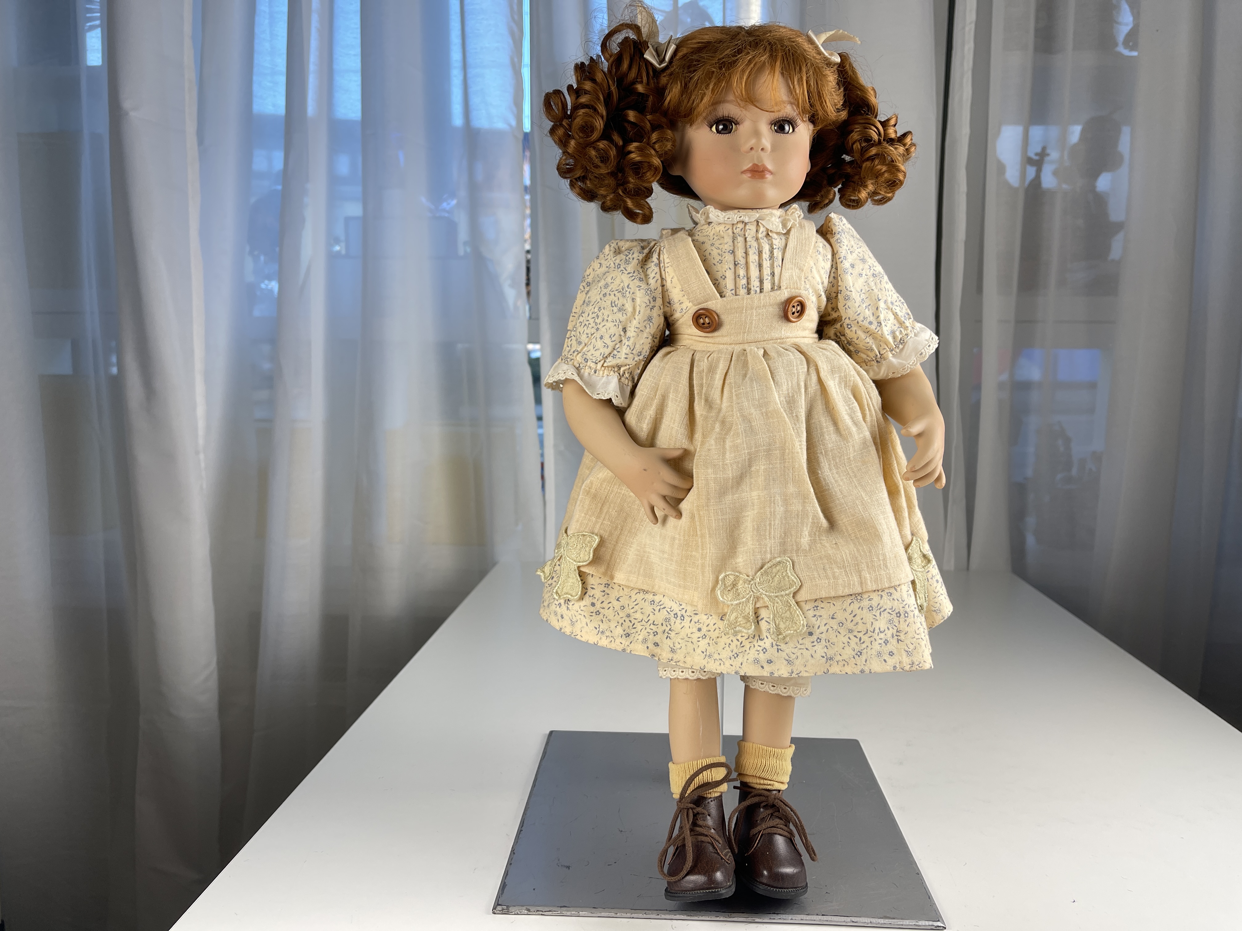 Sammler Puppe Porzellan Puppe 48 cm. Top Zustand 