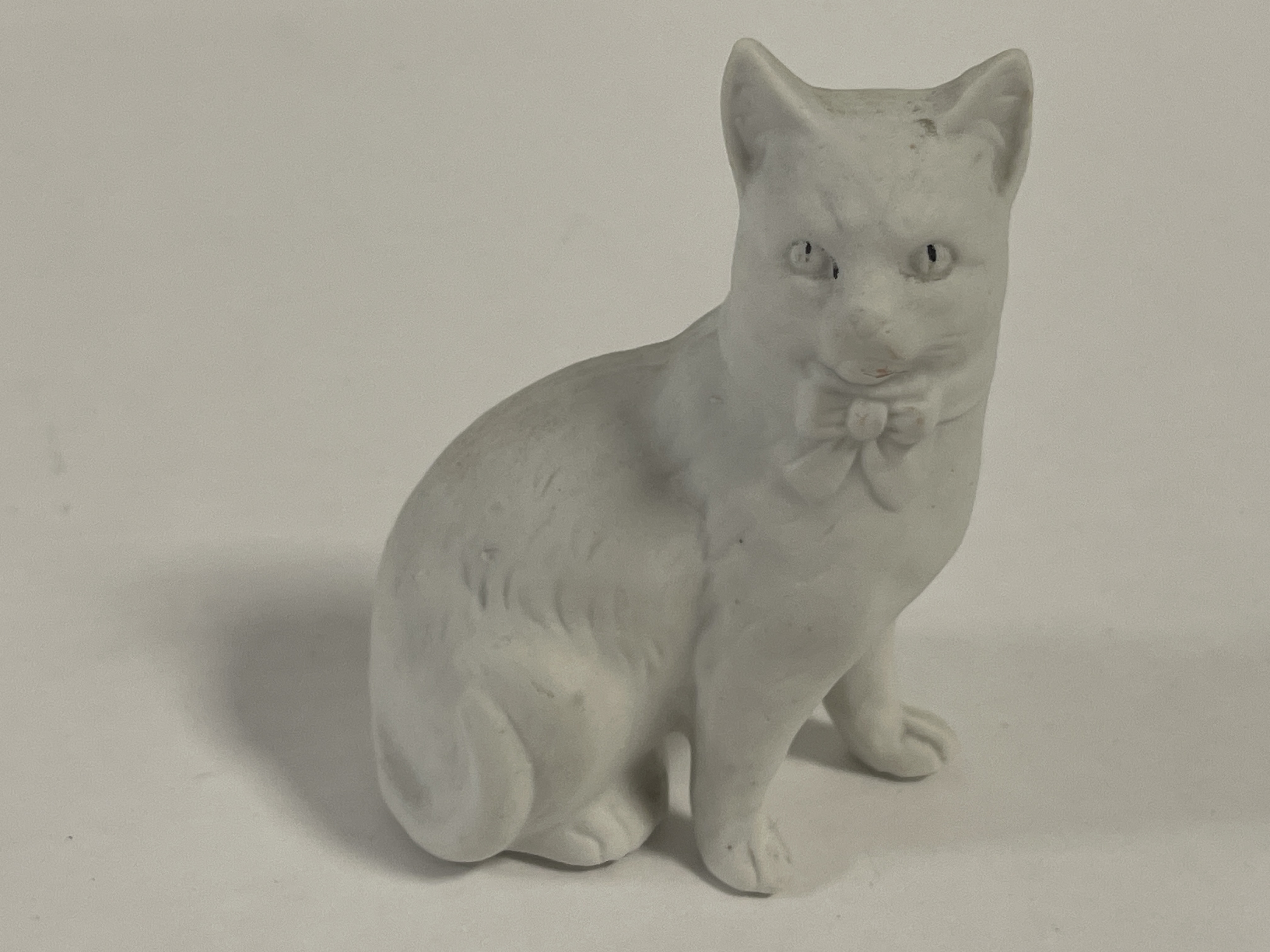 Sammler Porzellan Figur Katze 9 cm Zustand siehe Fotos  