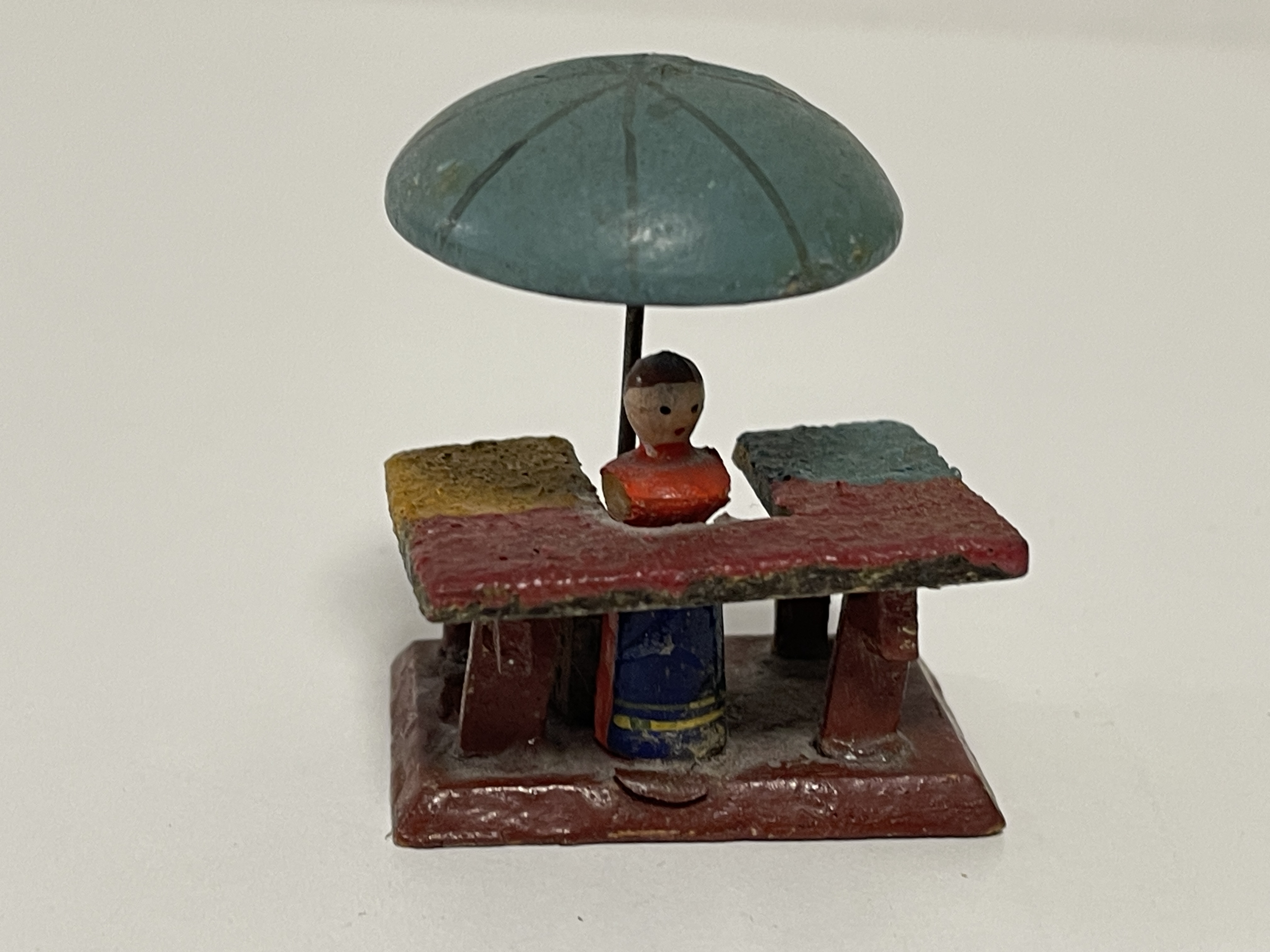 Erzgebirge Figur 6 cm. Zustand siehe Fotos  
