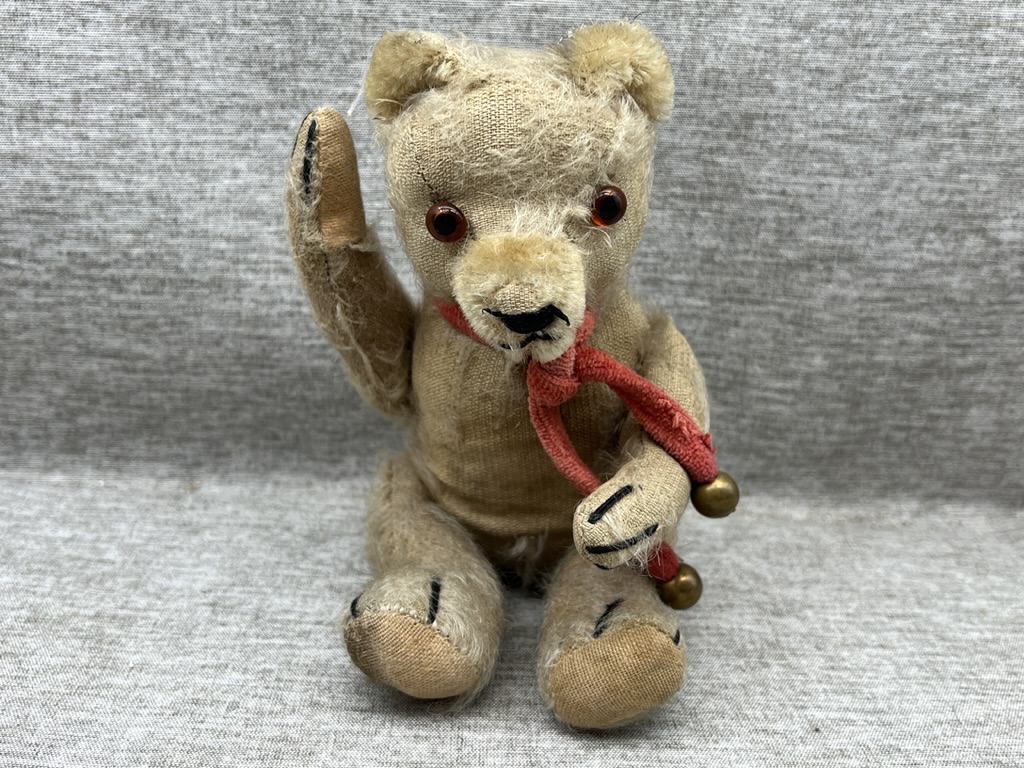 Alter Künstlerbär Teddybär 23 cm.  Zustand - siehe Fotos 