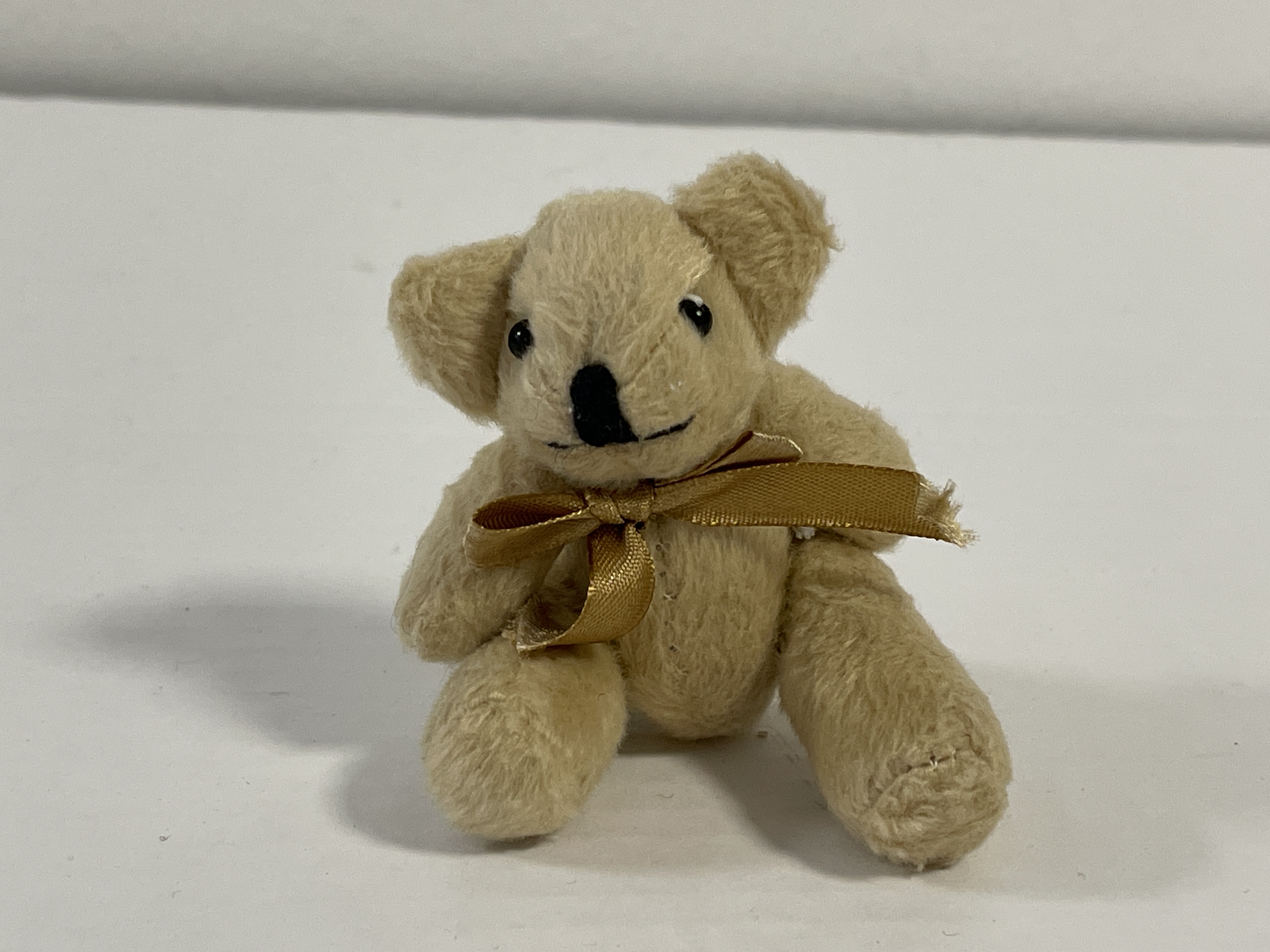 Künstlerbär Teddybär 10 cm. Zustand siehe Fotos 