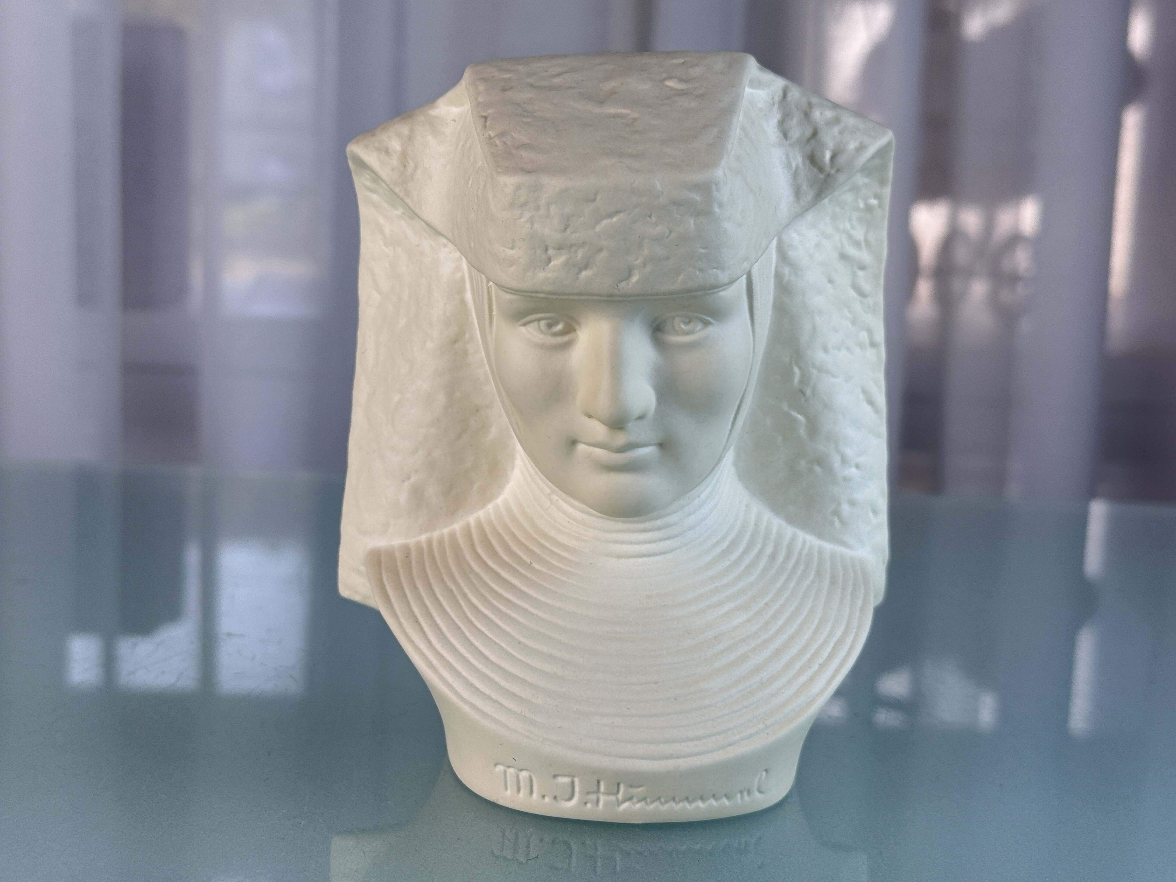  Goebel Figur HU 2 Büste 15 cm 1 Wahl. Top Zustand    