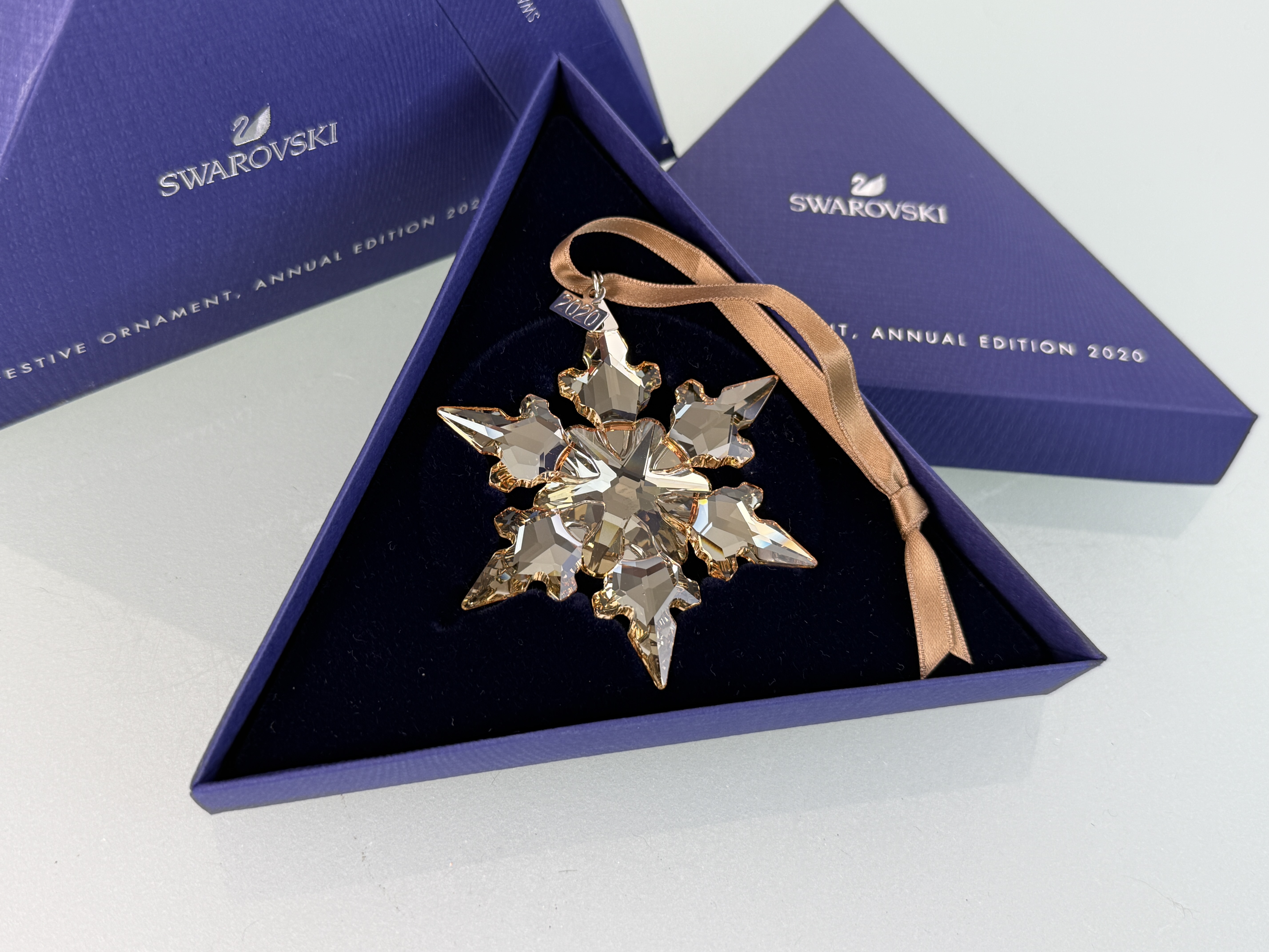 Swarovski 5489192 Weihnachtsstern 2020 Gold Ornament 8,2 cm Ovp Zertifikat Top Zustand. 