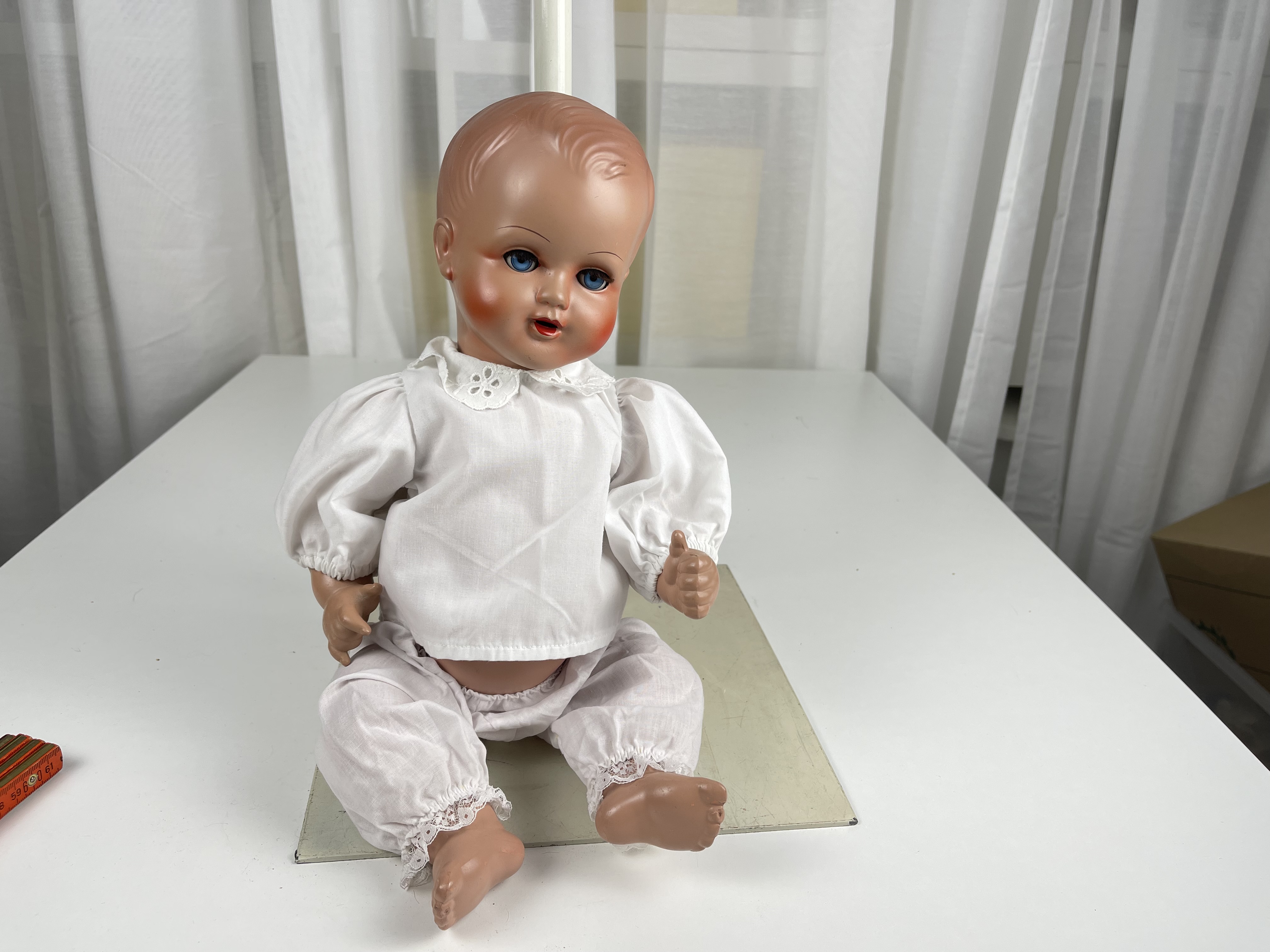 Alte Künstlerpuppe Vinyl Puppe 42 cm.    Top Zustand  