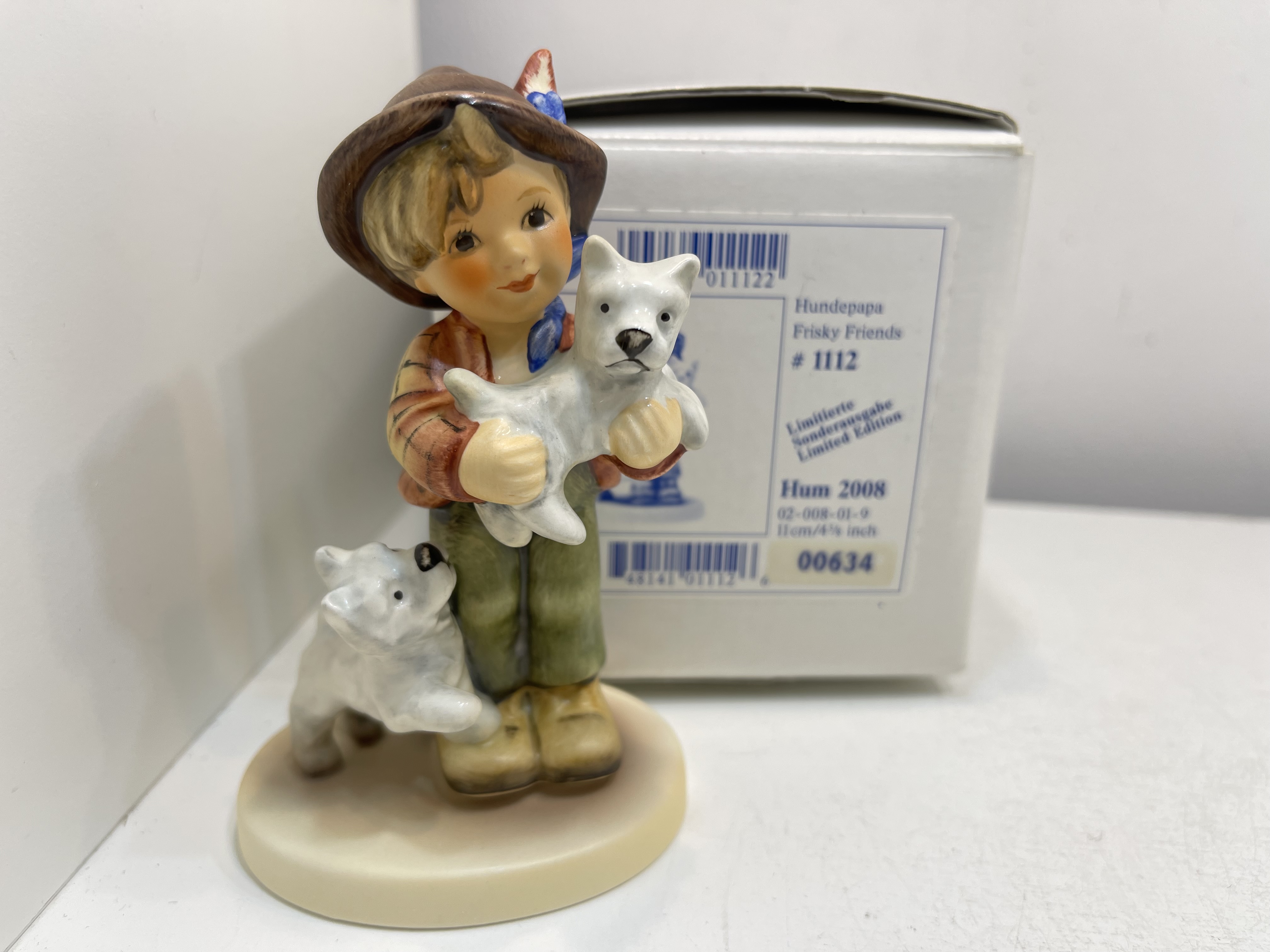 M.I. Hummel Figur 2008 Hundepapa 11 cm ovp. 1 Wahl - Top Zustand M.I. Hummel Figur 2008 Hundepapa 11 cm ovp. 1 Wahl - Top Zustand