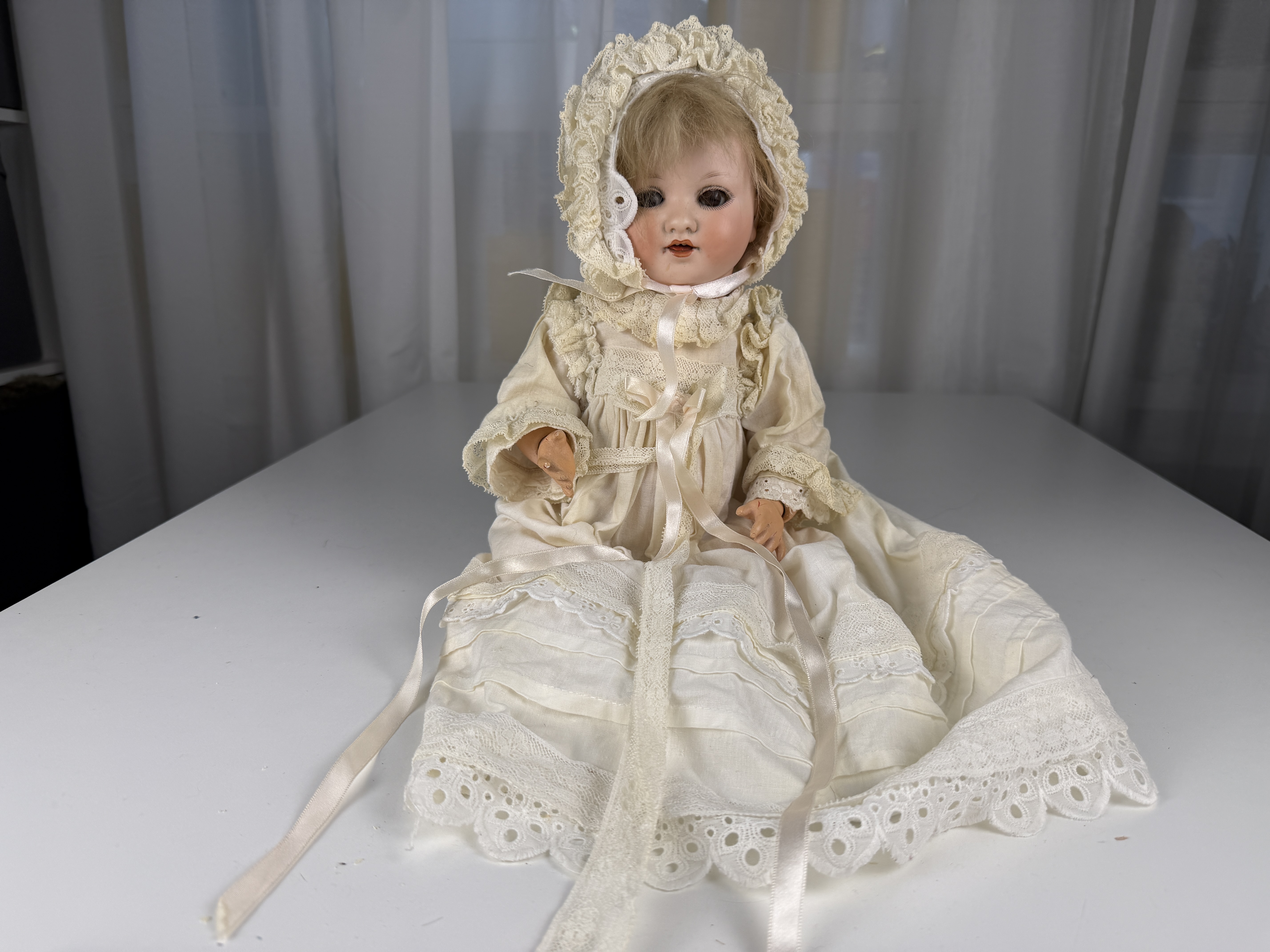 Künstlerpuppe Alte Puppe Porzellankopf 38 cm Zustand Siehe Fotos