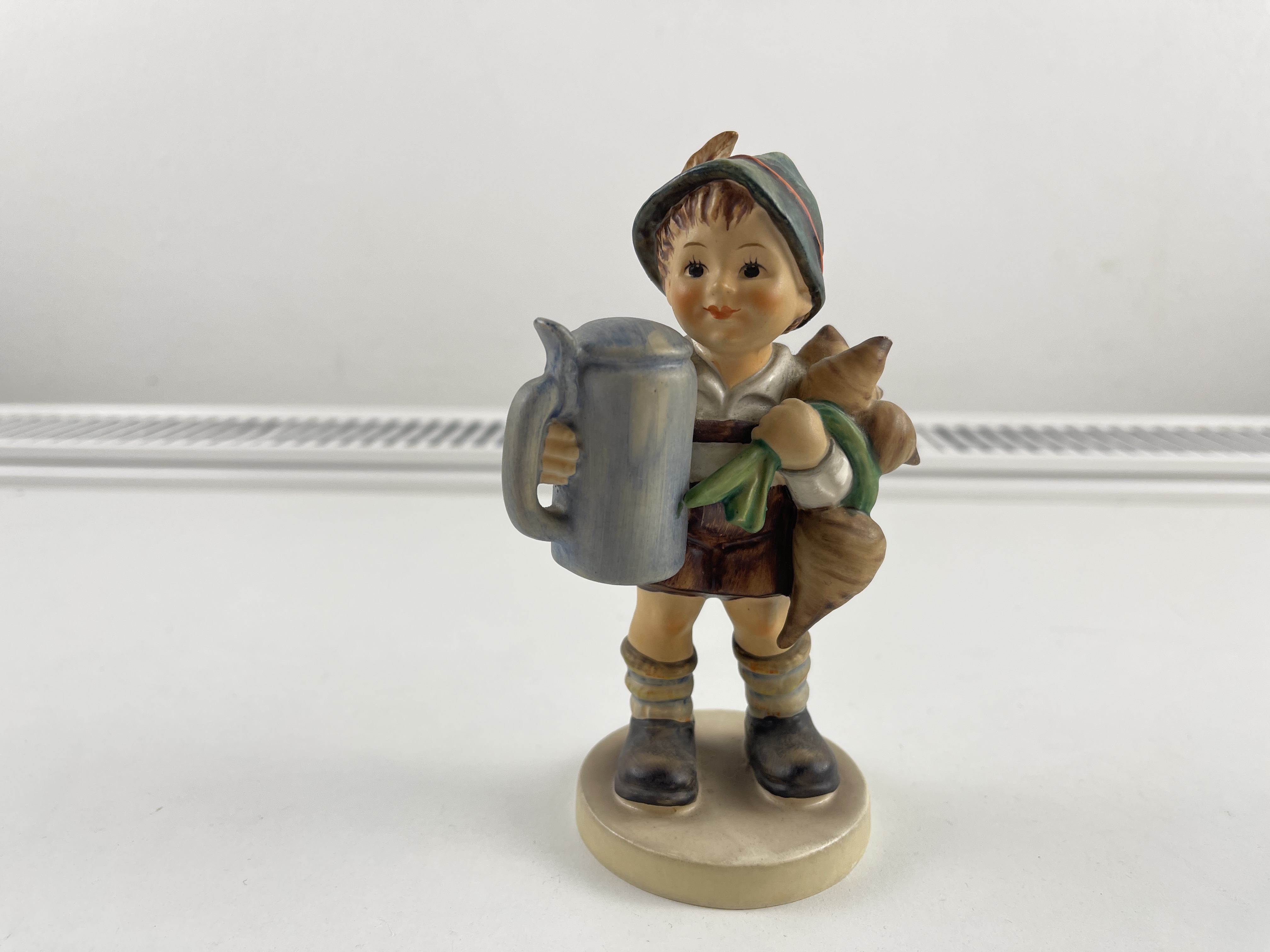 Hummel Figur 87 Für´s Vaterle 14 cm. 1 Wahl. Zustand siehe Fotos. 