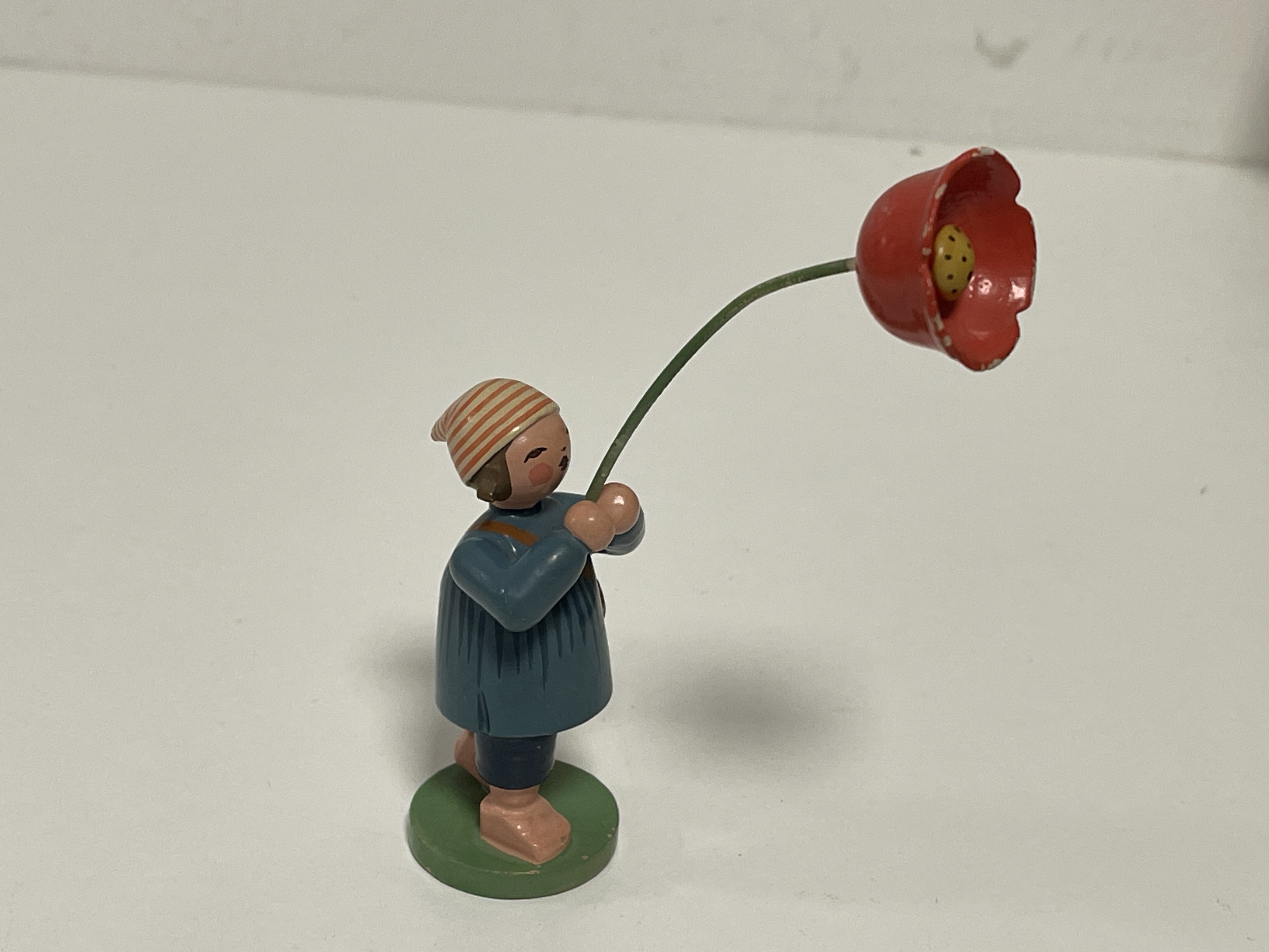 Erzgebirge Figur Blumenkind 13 cm. Zustand siehe Fotos