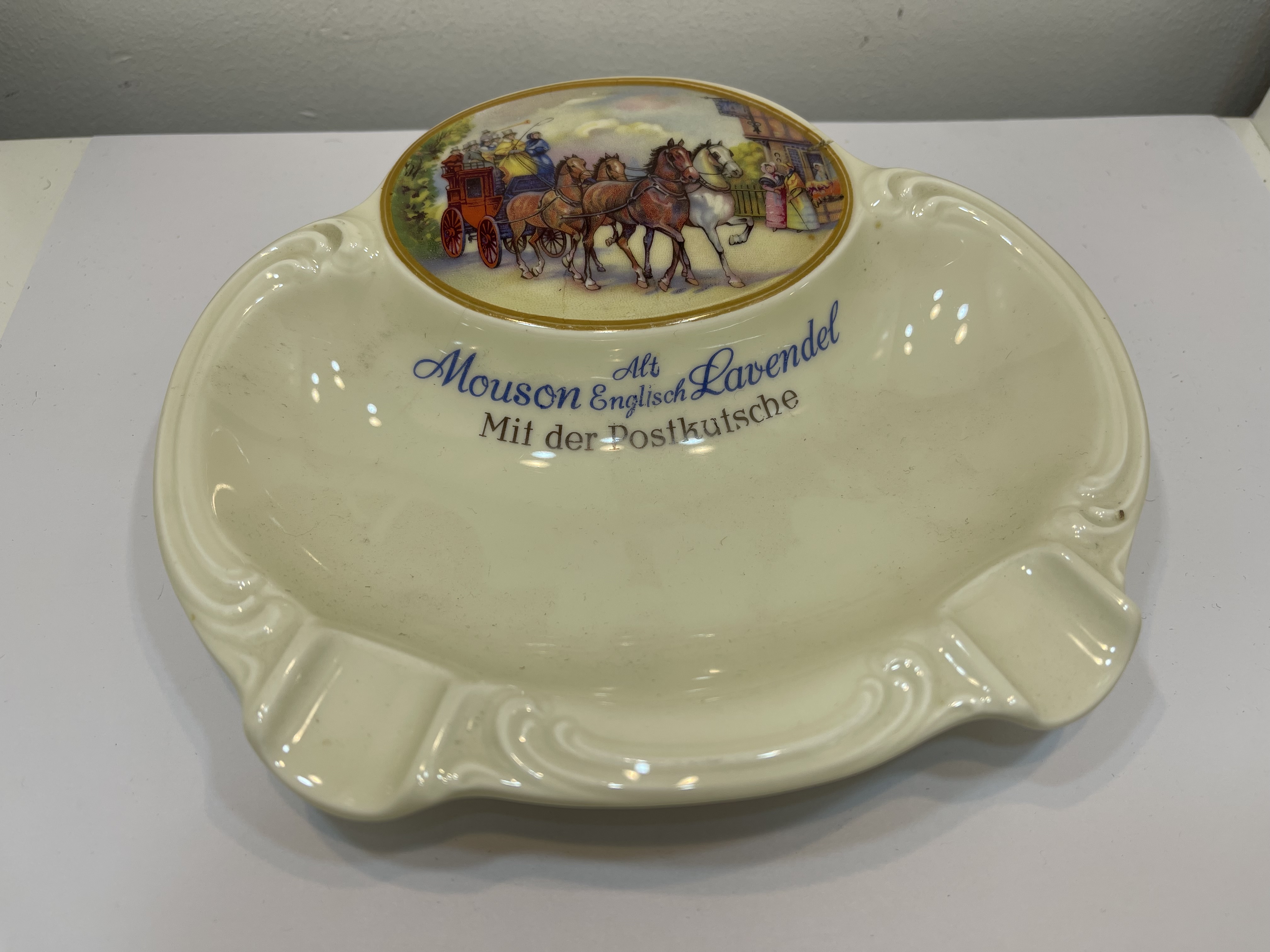 Rosenthal Porzellan Aschenbecher 17 x 15 x 3 cm. 1 Wahl  Top Zustand