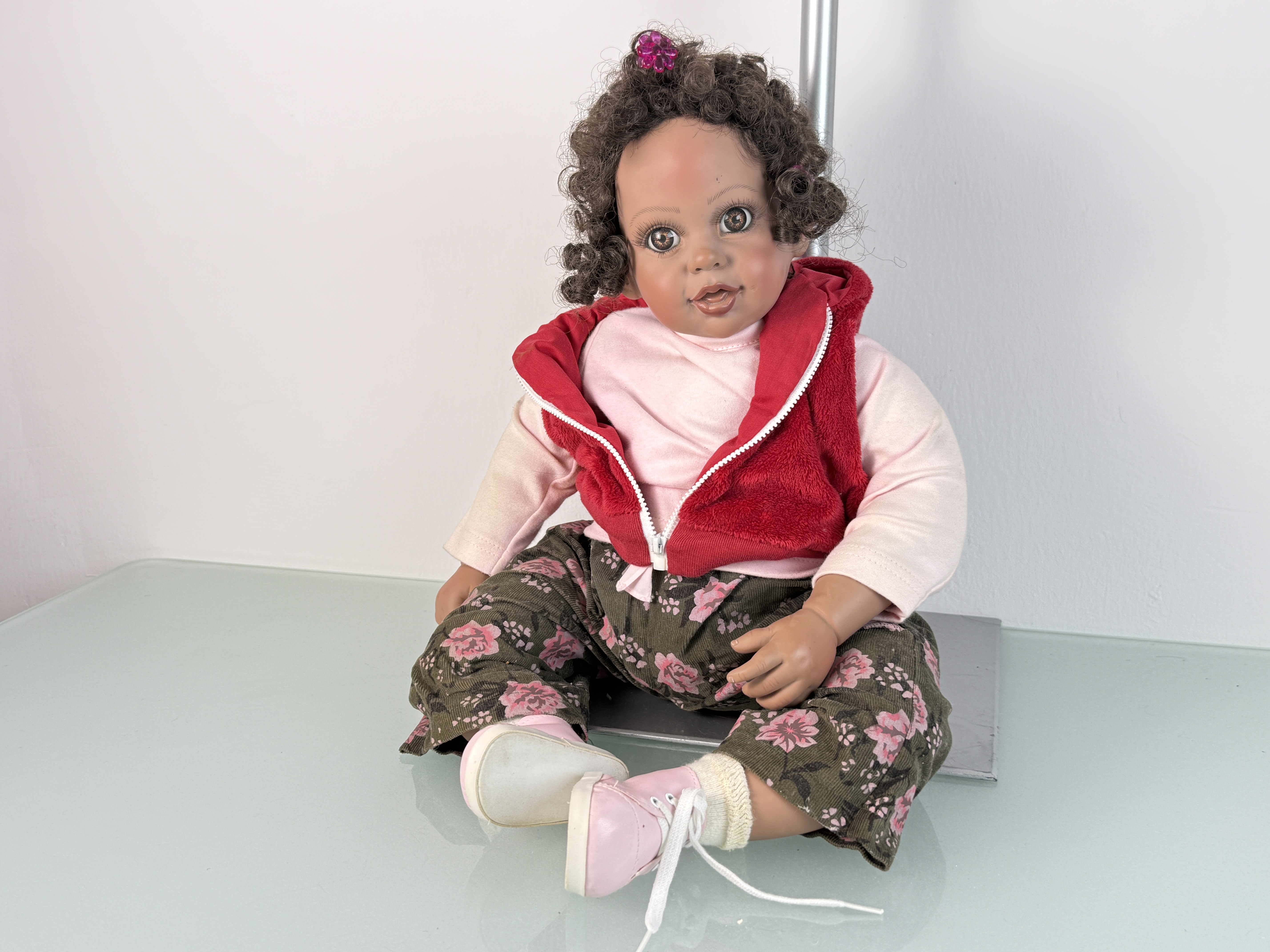 Künstlerpuppe Sammler Fayzah Spanos Vinyl Puppe 55 cm. Top Zustand 