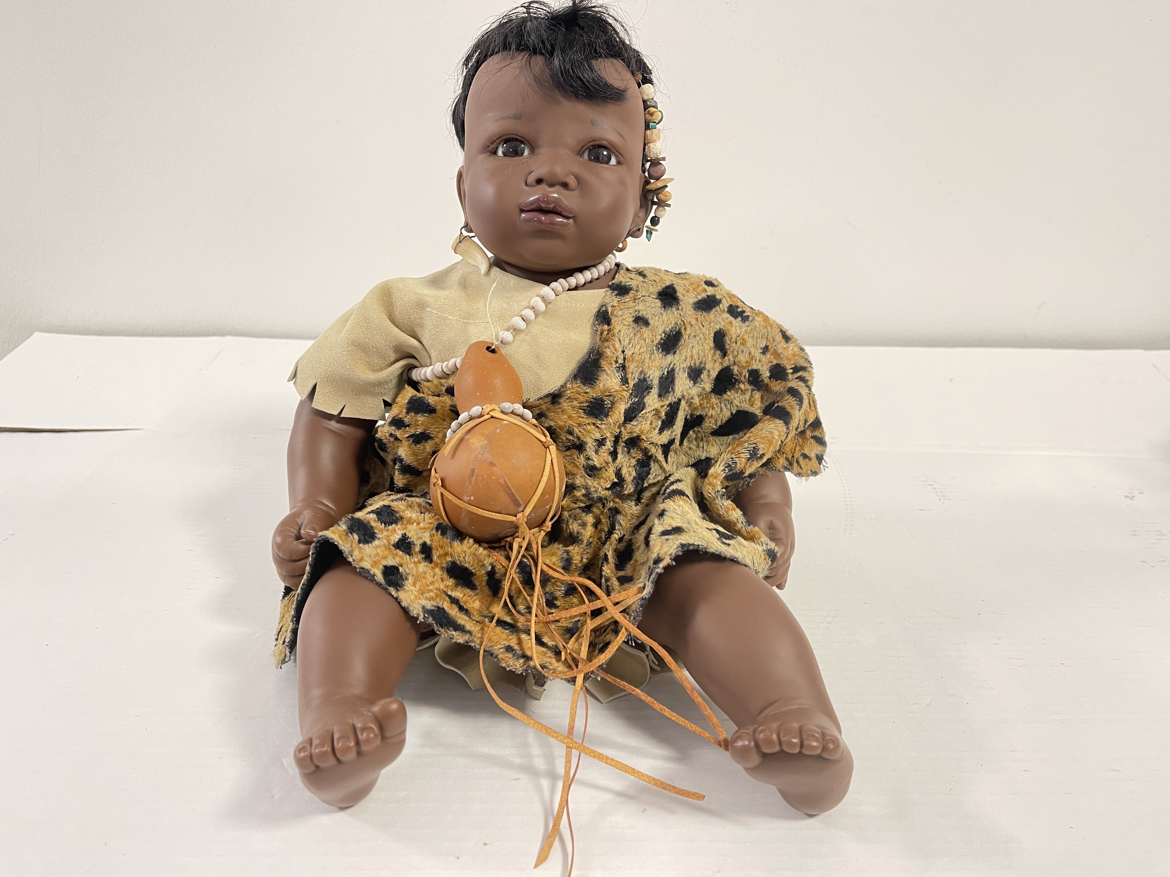 Carin Lossnitzer Künstlerpuppe Vinyl Puppe 43 cm. Top Zustand   