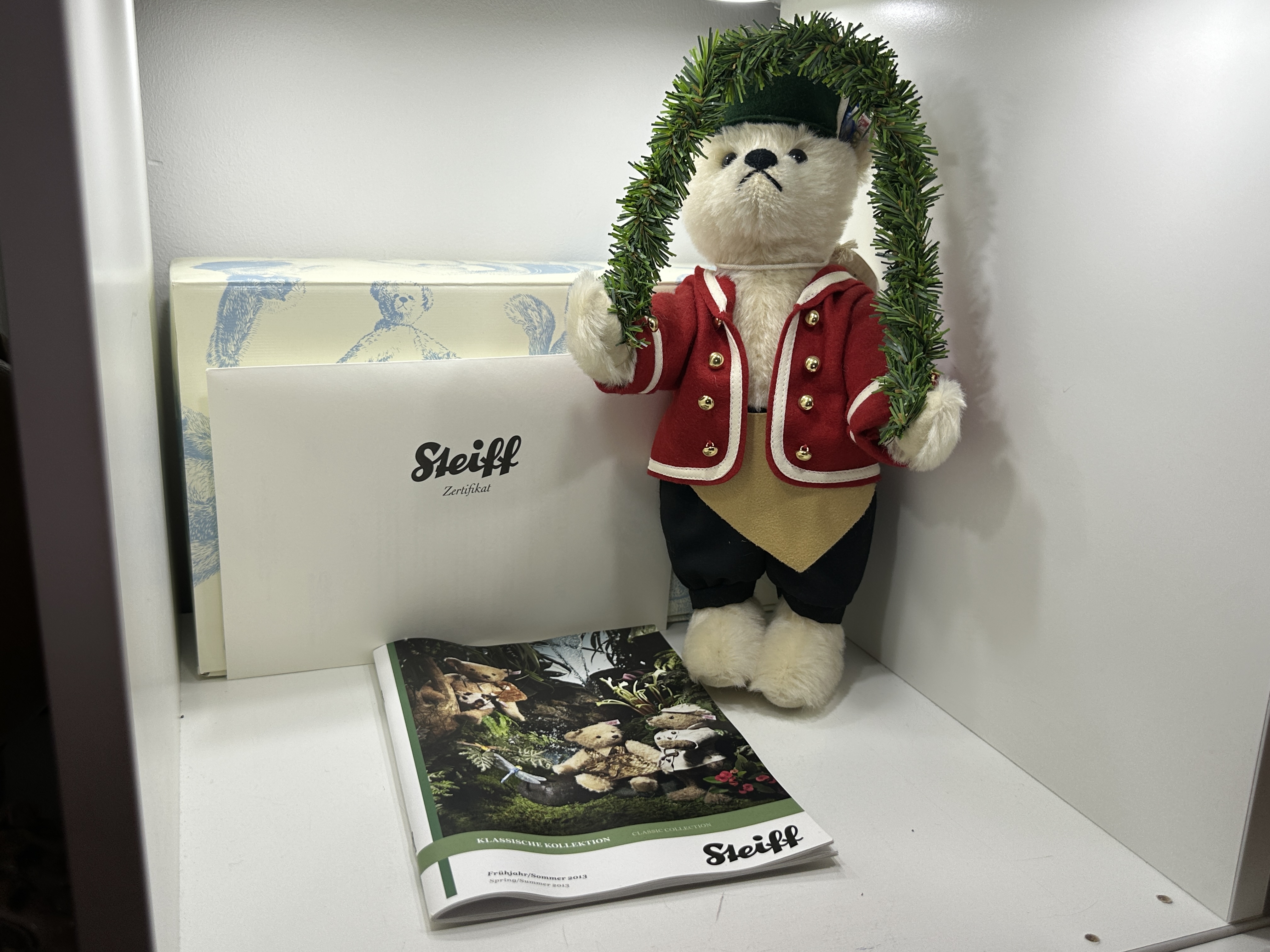 Steiff Tier 673450 Schäffler Teddybär 28 cm. Mit OVP & Zertifikat. Top Zustand