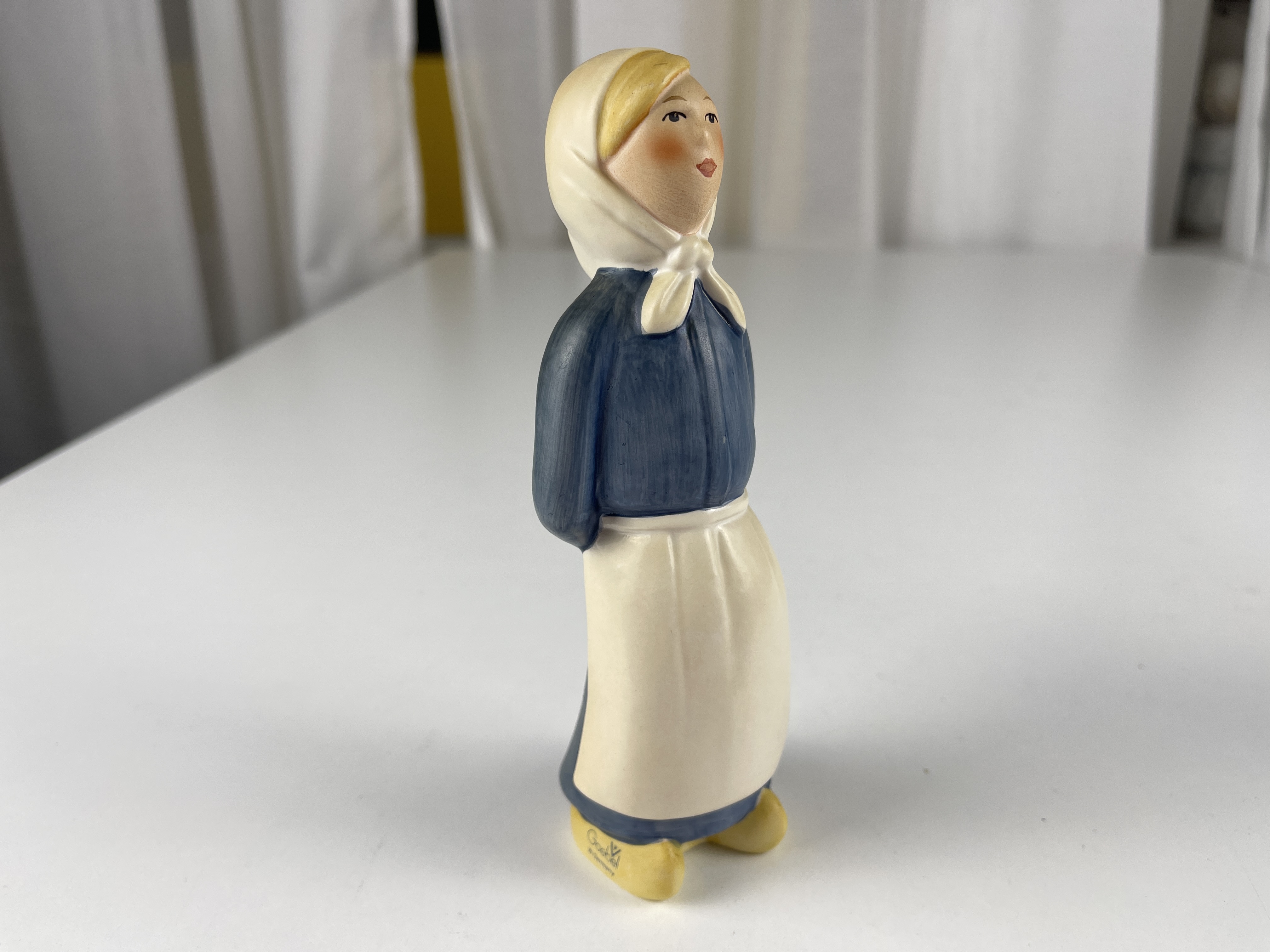 Goebel  Figur Porzellan 17 cm. Top Zustand    