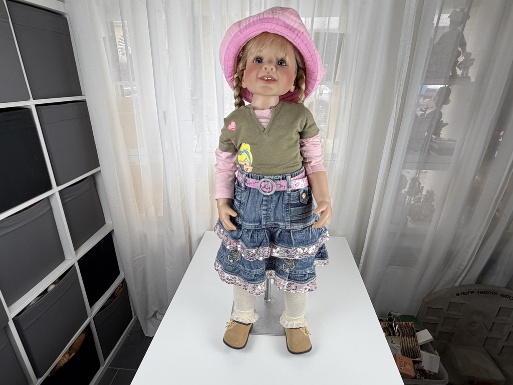 Künstlerpuppe Puppe Mädchen Monika Peter Leicht Vinyl Puppe 88 cm. Top Zustand