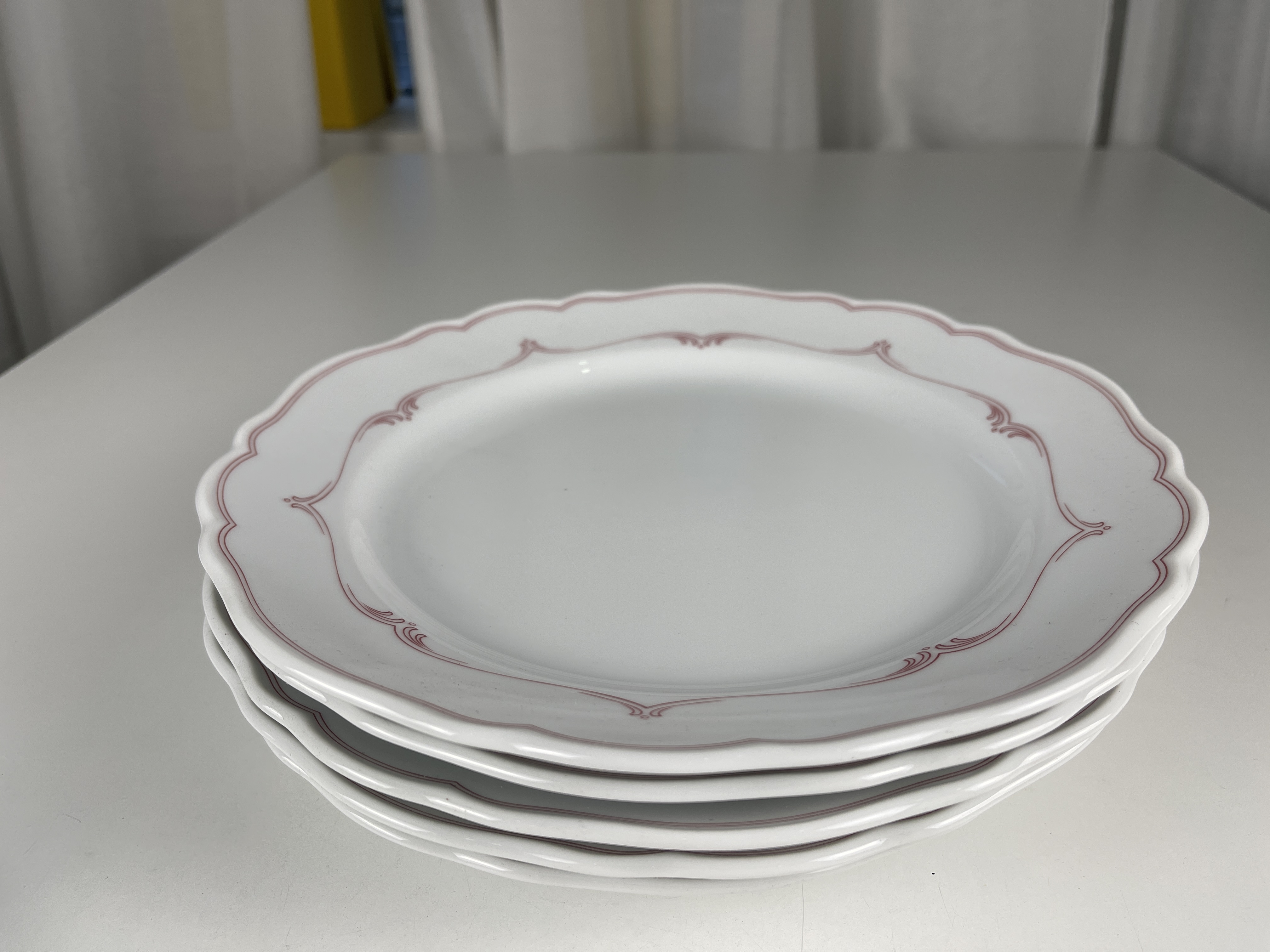  Hutschenreuther Teller 5 Stück je 25 cm. Top Zustand.  