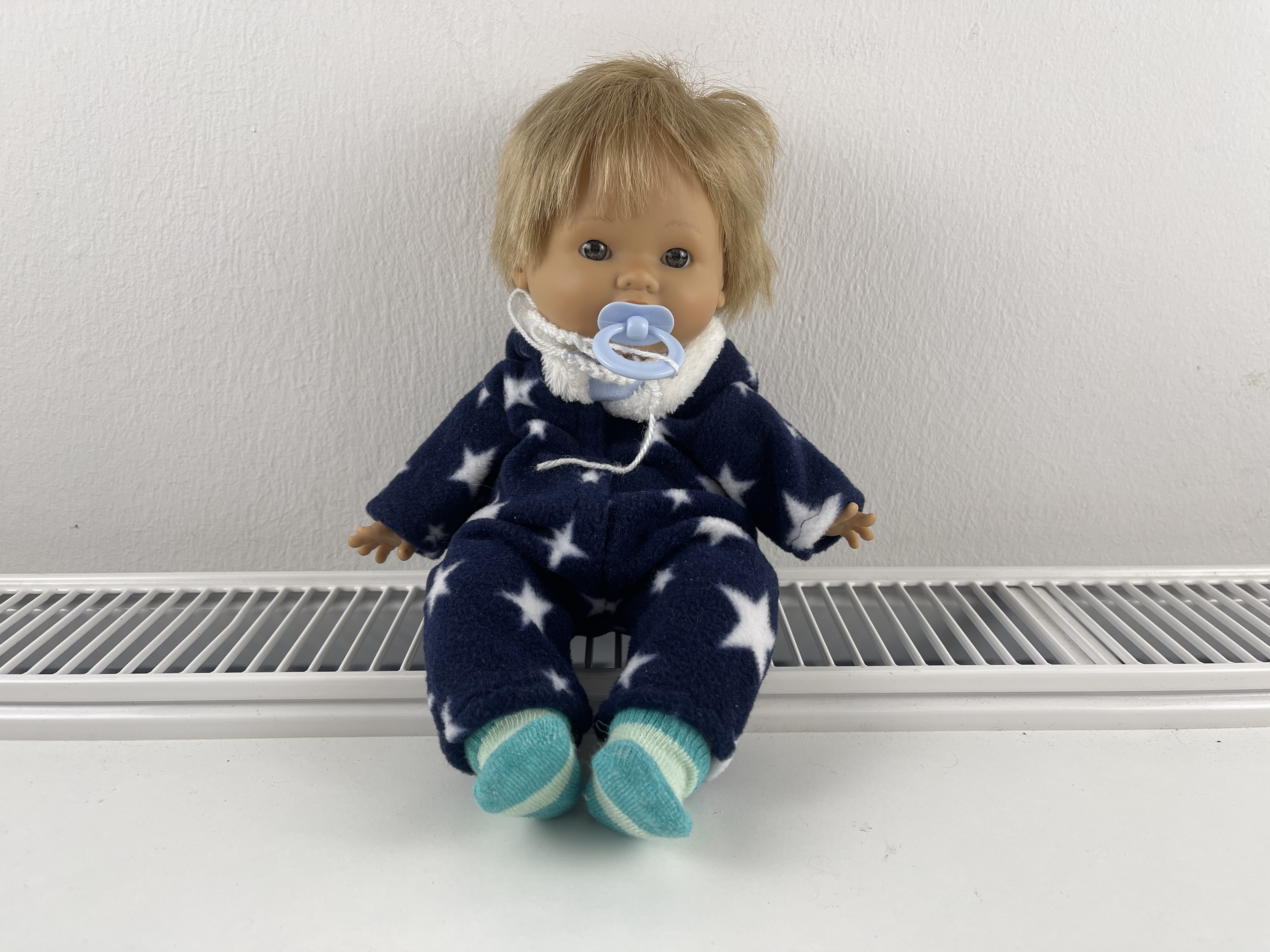 Künstlerpuppe Puppe Vinyl Puppe 30 cm. Top Zustand 
