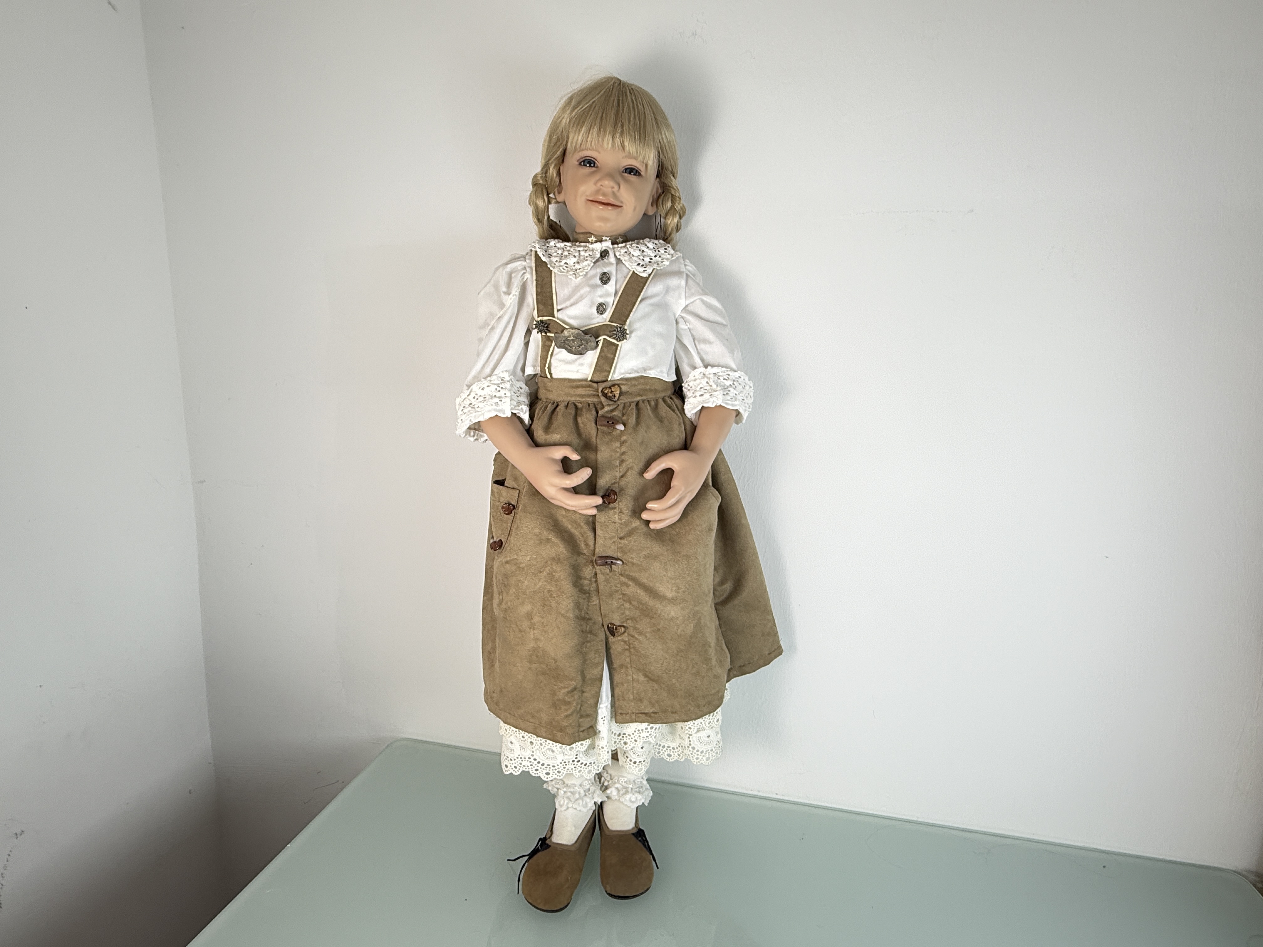 Künstlerpuppe Susan Lippl Vinyl Puppe 98 cm. Top Zustand 