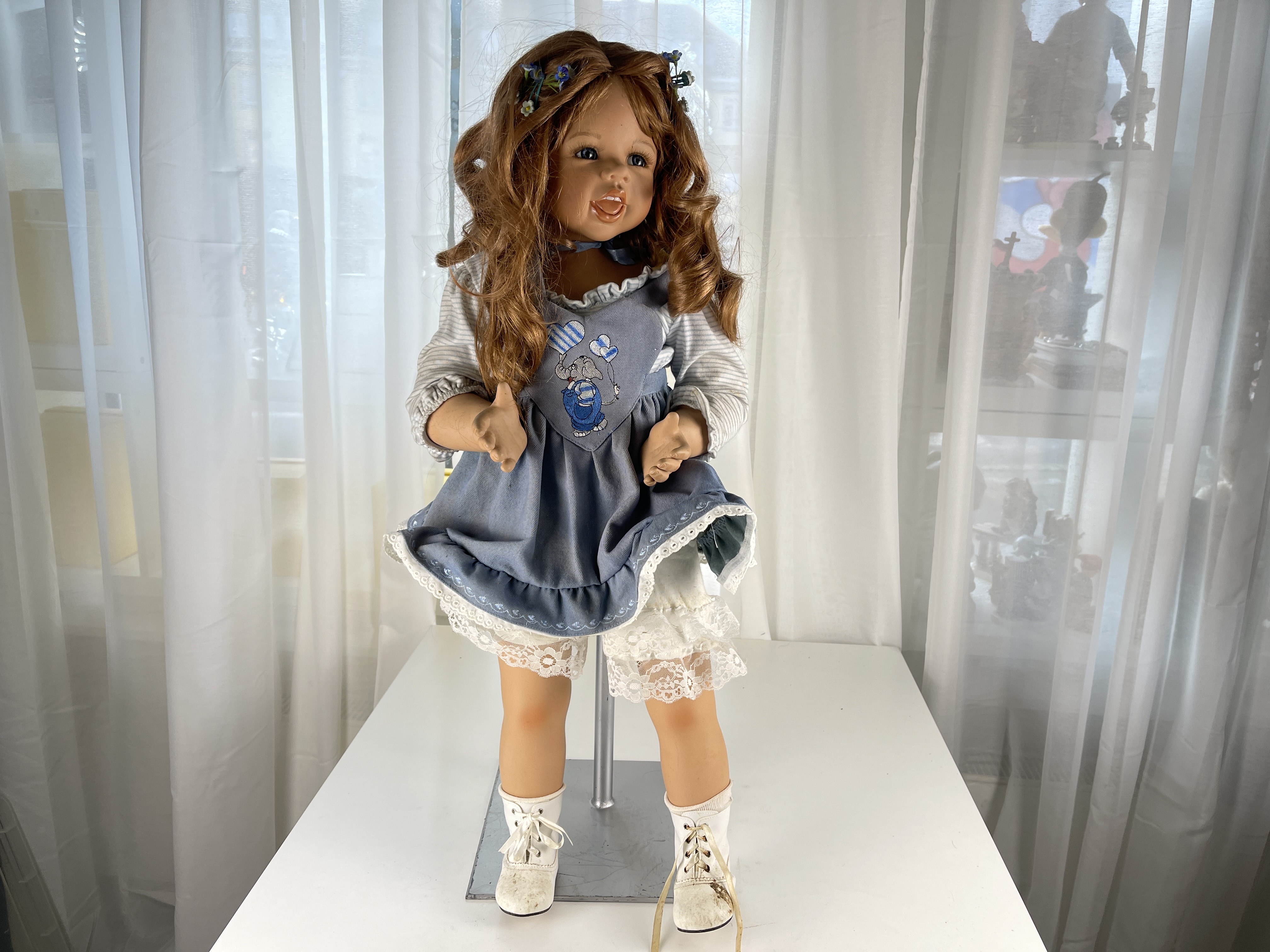 Monika Levenig Künstlerpuppe Porzellan Puppe 77 cm. Schmutzig