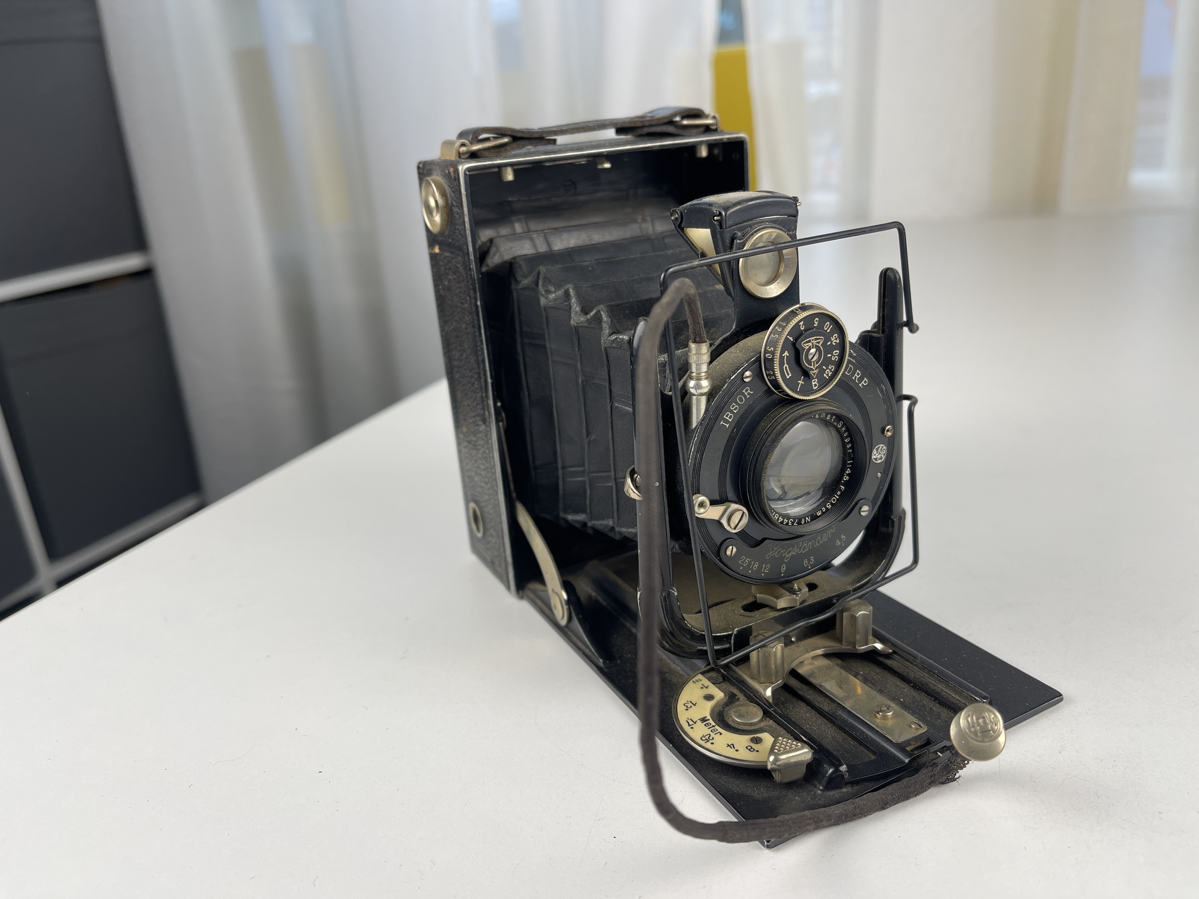 Voigtländer Klappkamera 13 x 15 x 9 cm - Zustand siehe Fotos   