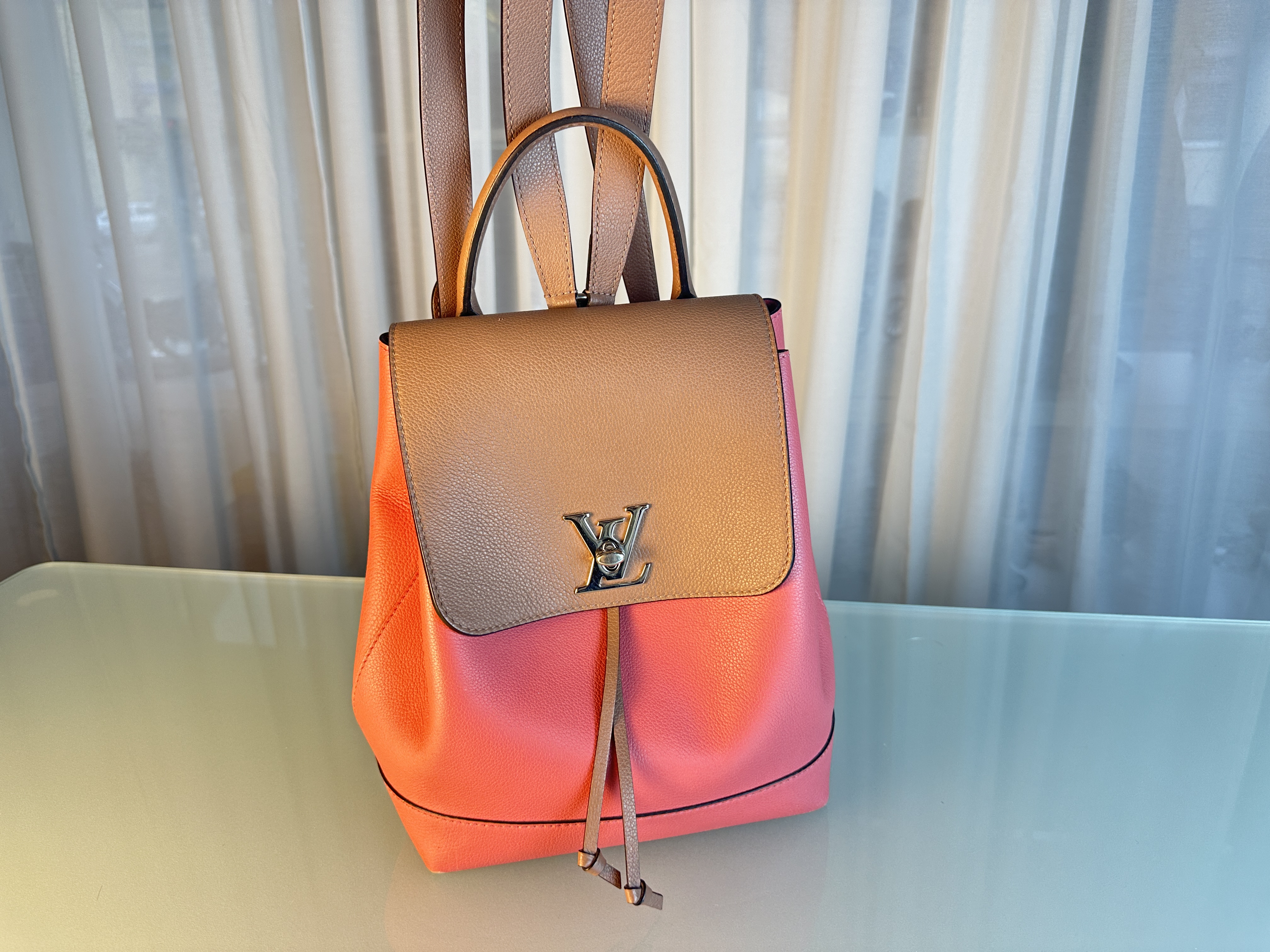  Louis Vuitton rock Me Rucksack aus Kalbsleder Rosa Original DU2126 Top Zustand siehe Bilder 