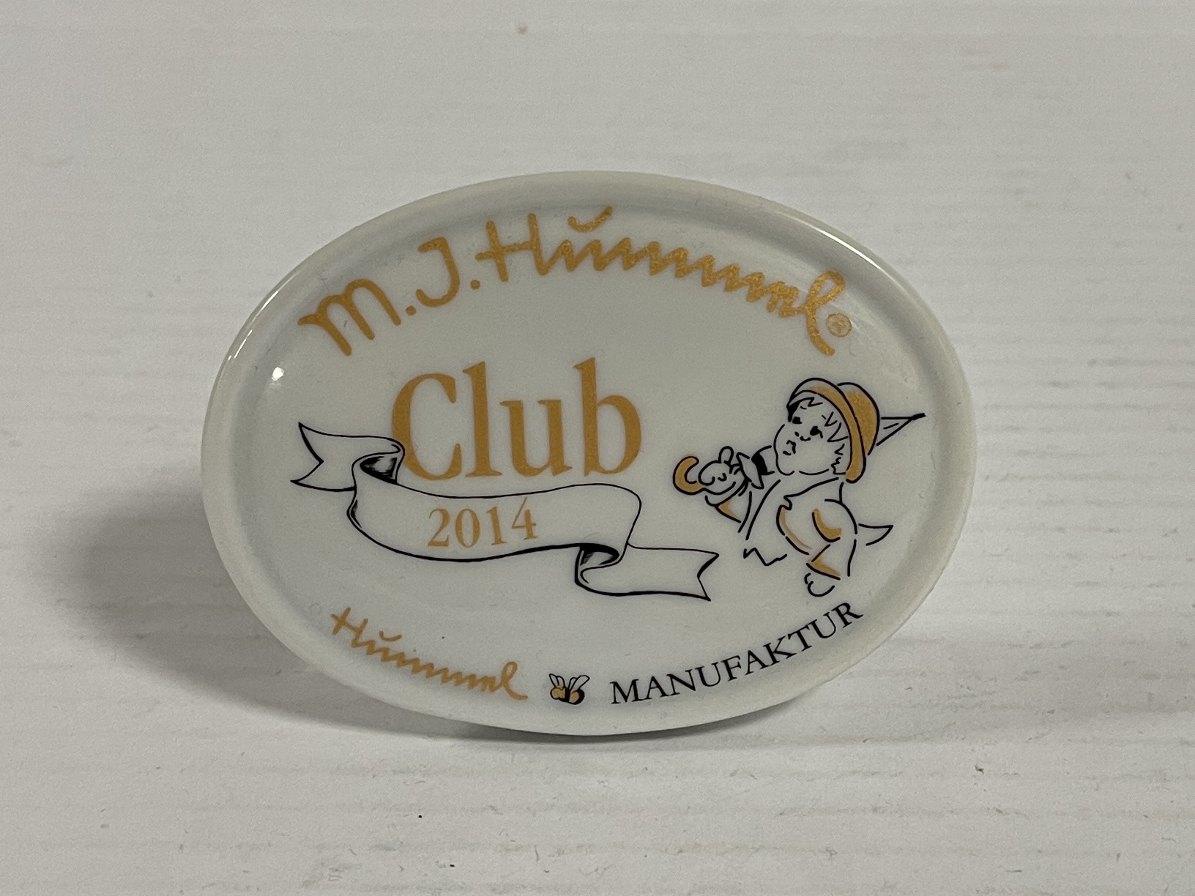  Hummel Figur Club Schild 2014 / Aufsteller 6,5 x 8,5 cm. 1 Wahl Top Zustand. 