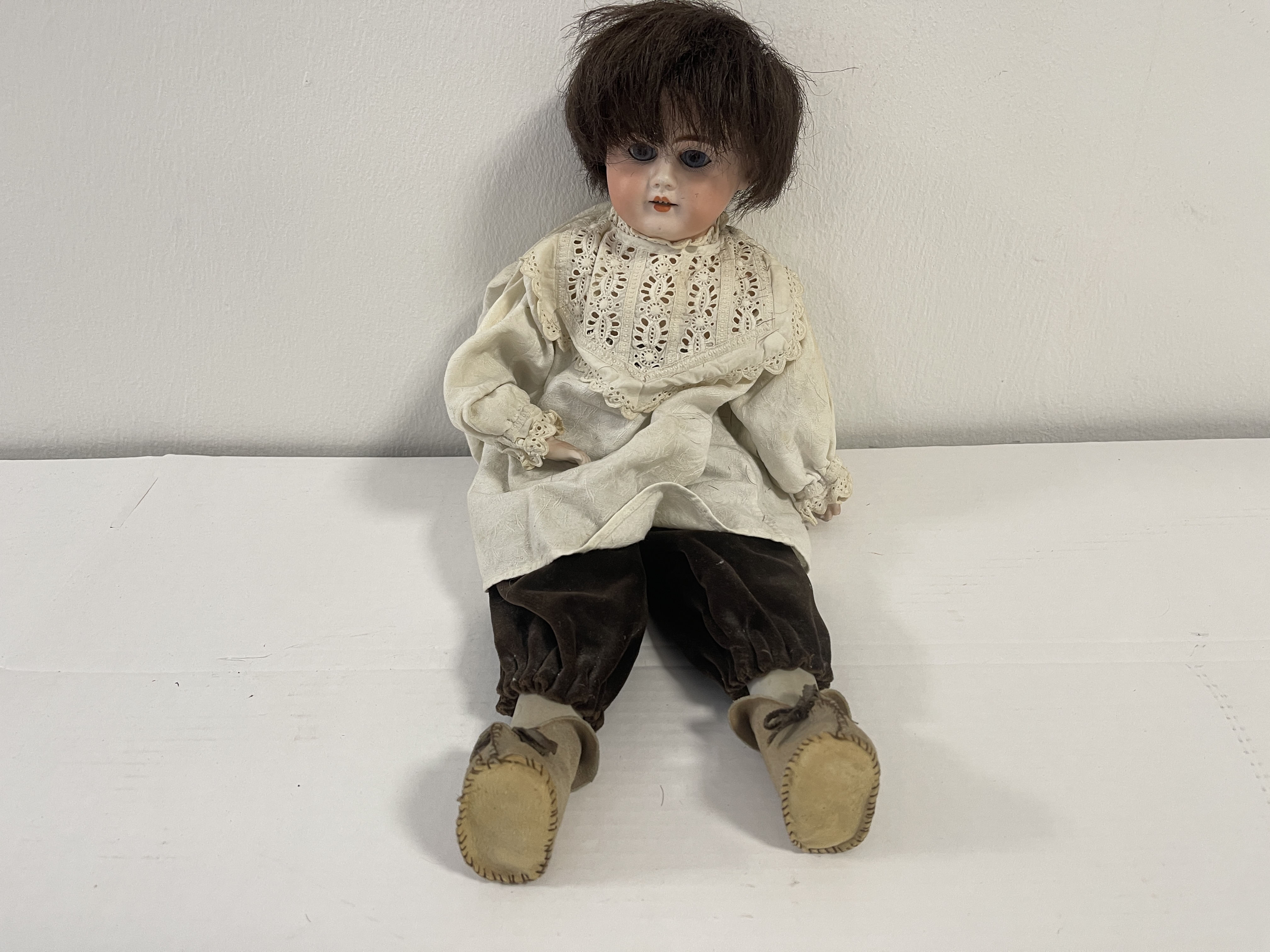 Alte Künstler Porzellanpuppe Puppe 41 cm Zustand siehe Fotos 